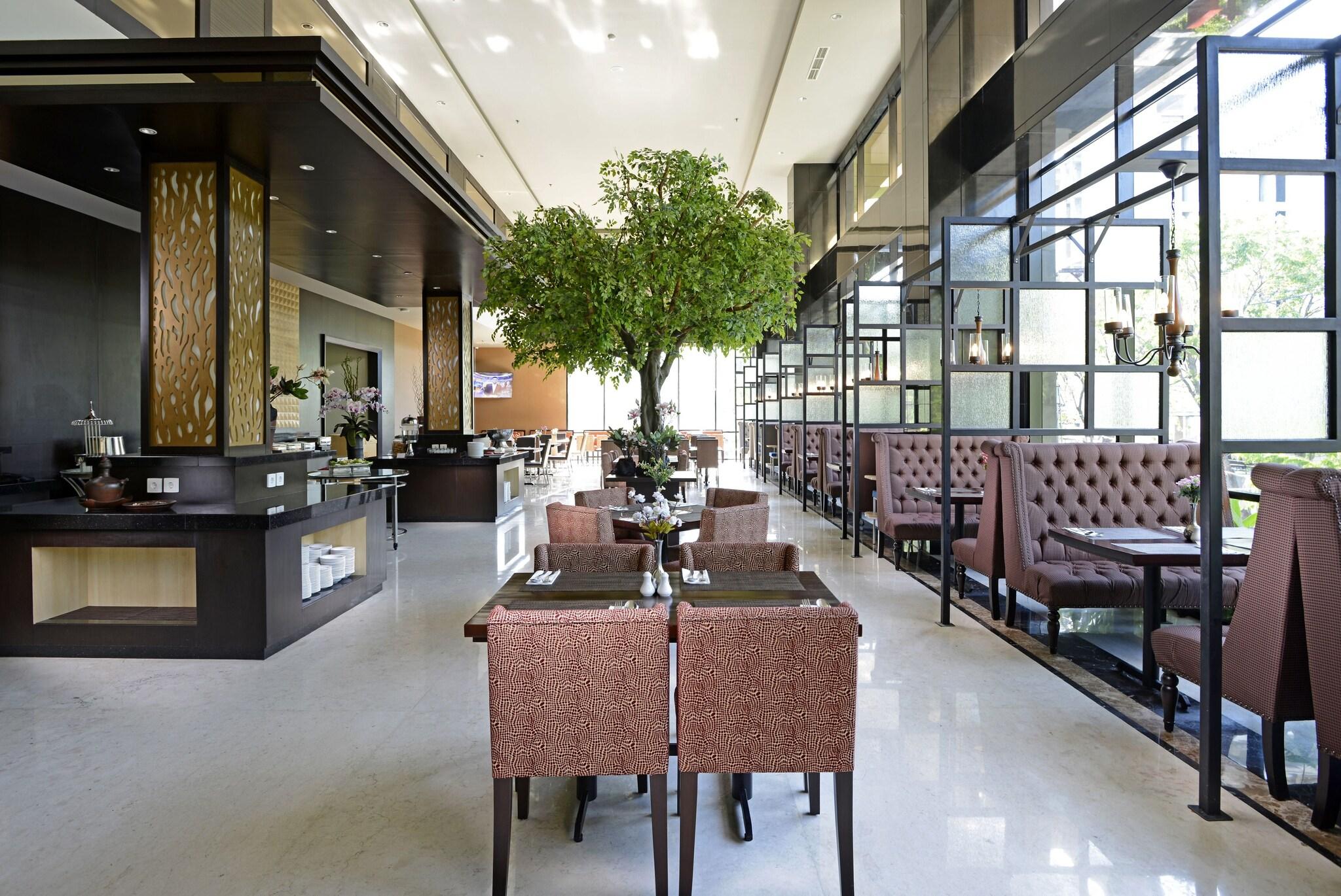 Aria Centra Surabaya