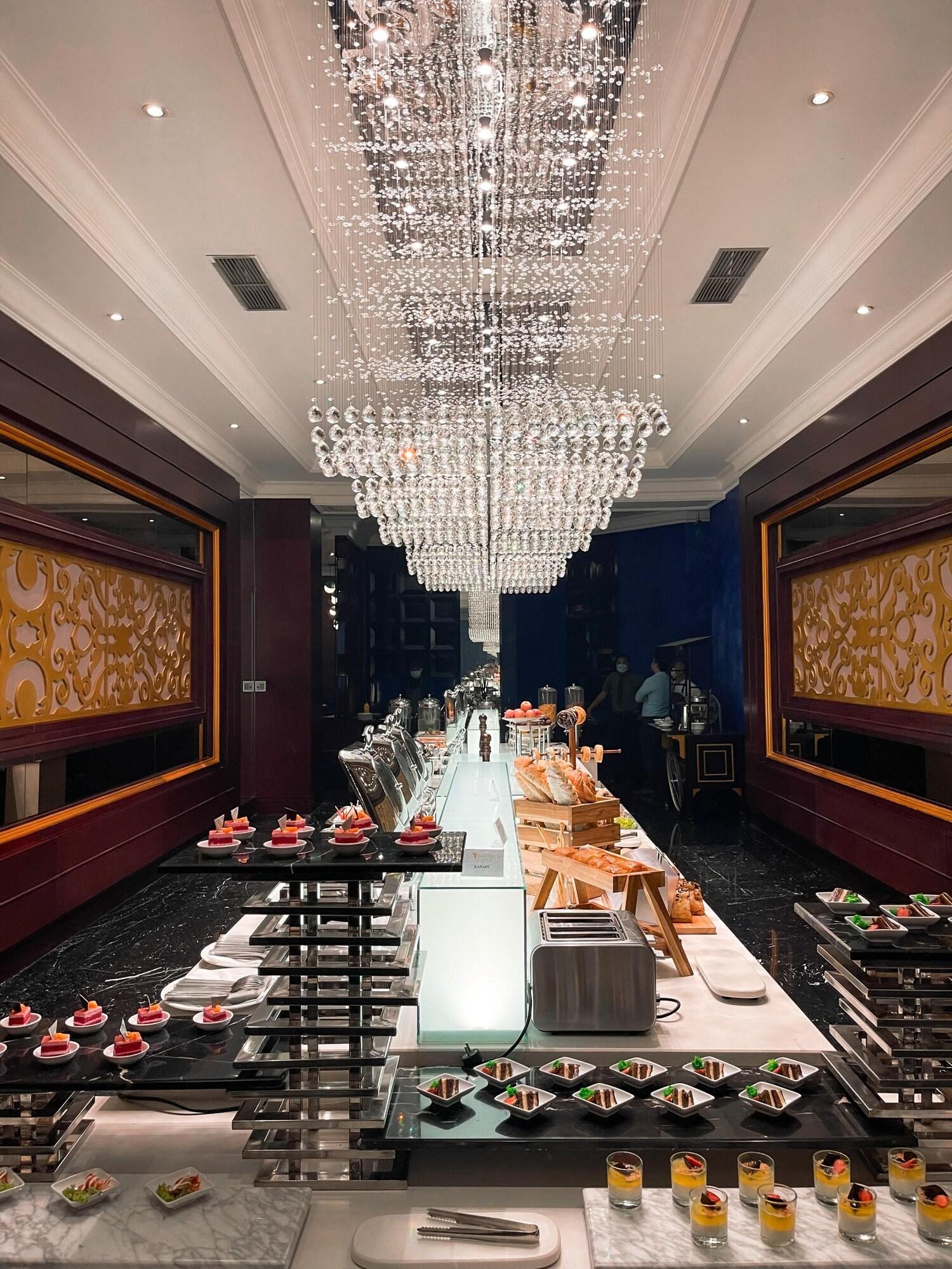 The Grantage Hotel and Sky Lounge