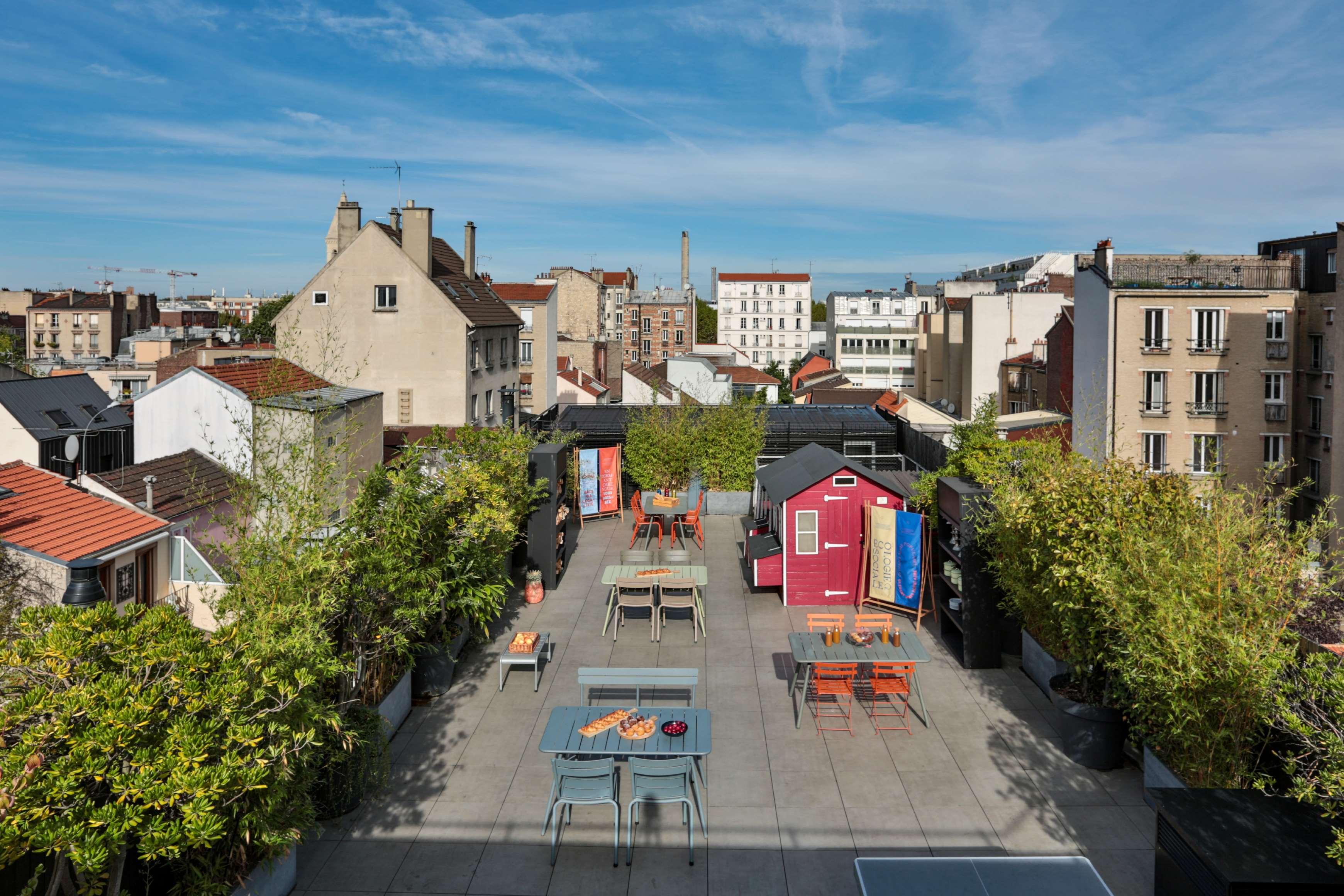 MOB HOTEL Paris les Puces by null MOB HOTEL Paris les Puces by null