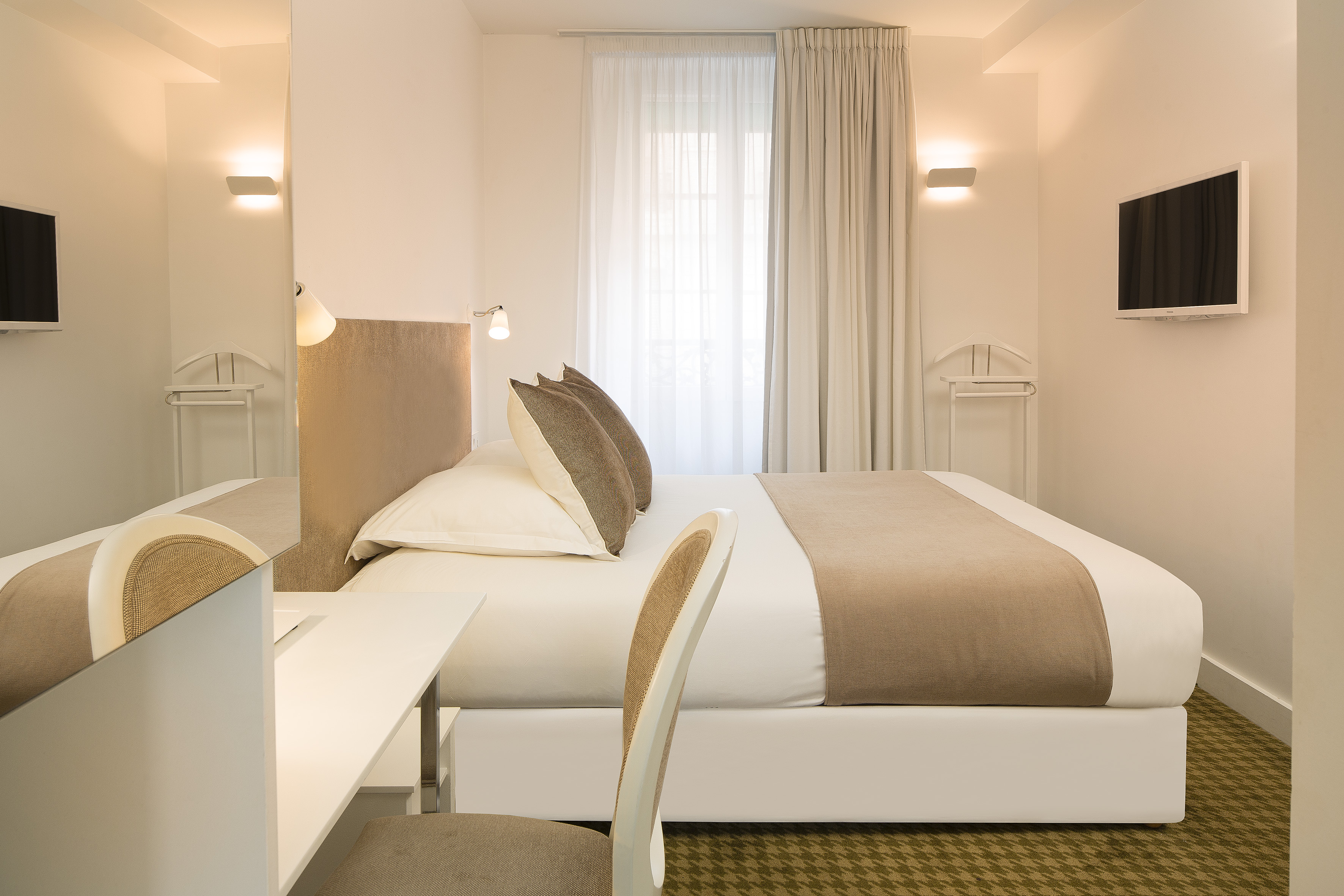 Hôtel Mistral Room Type - Superior Double Room