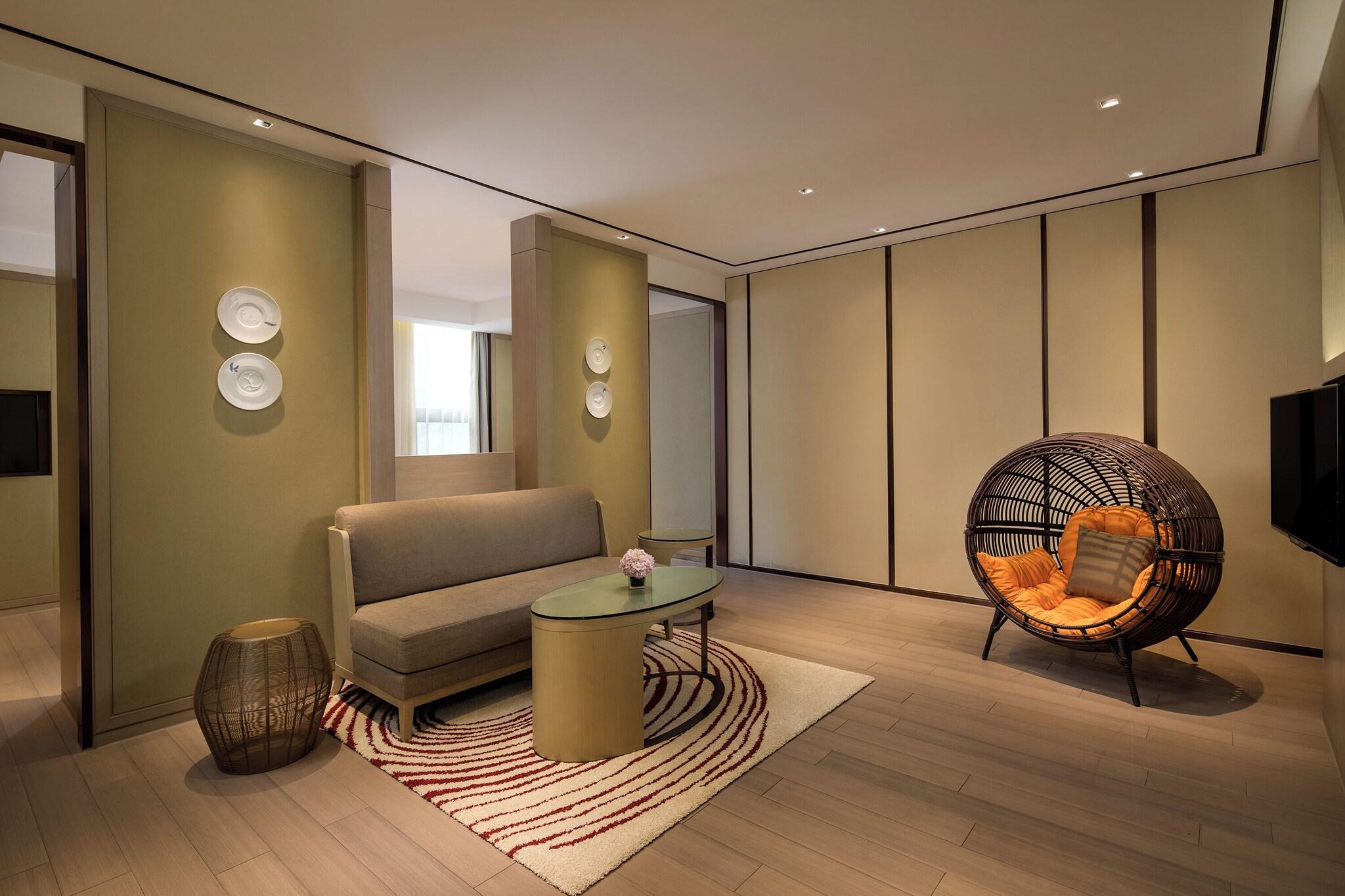 Courtyard Shanghai Intl Tourism and Resorts Zone