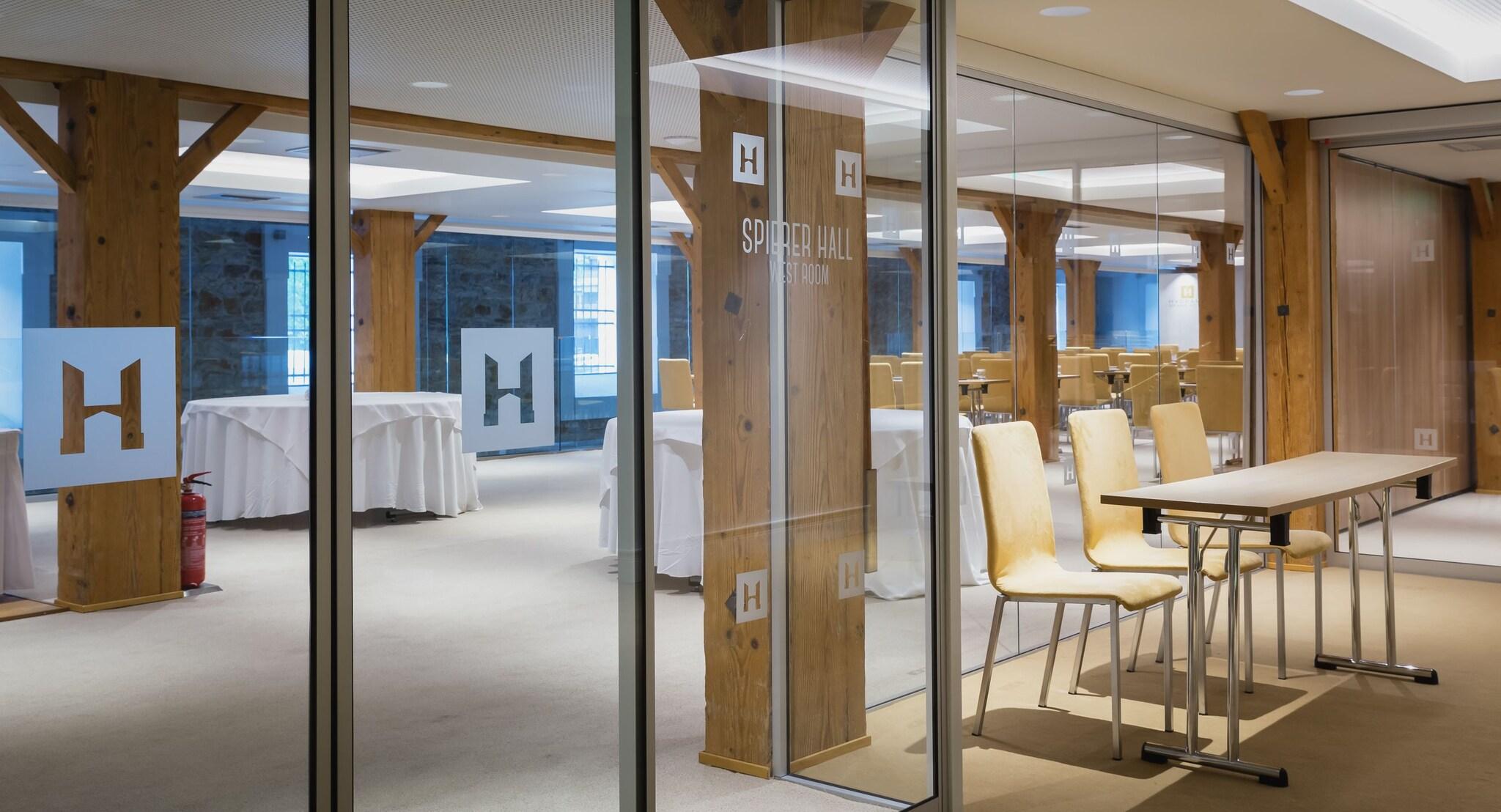 Hydrama Grand Hotel - фото