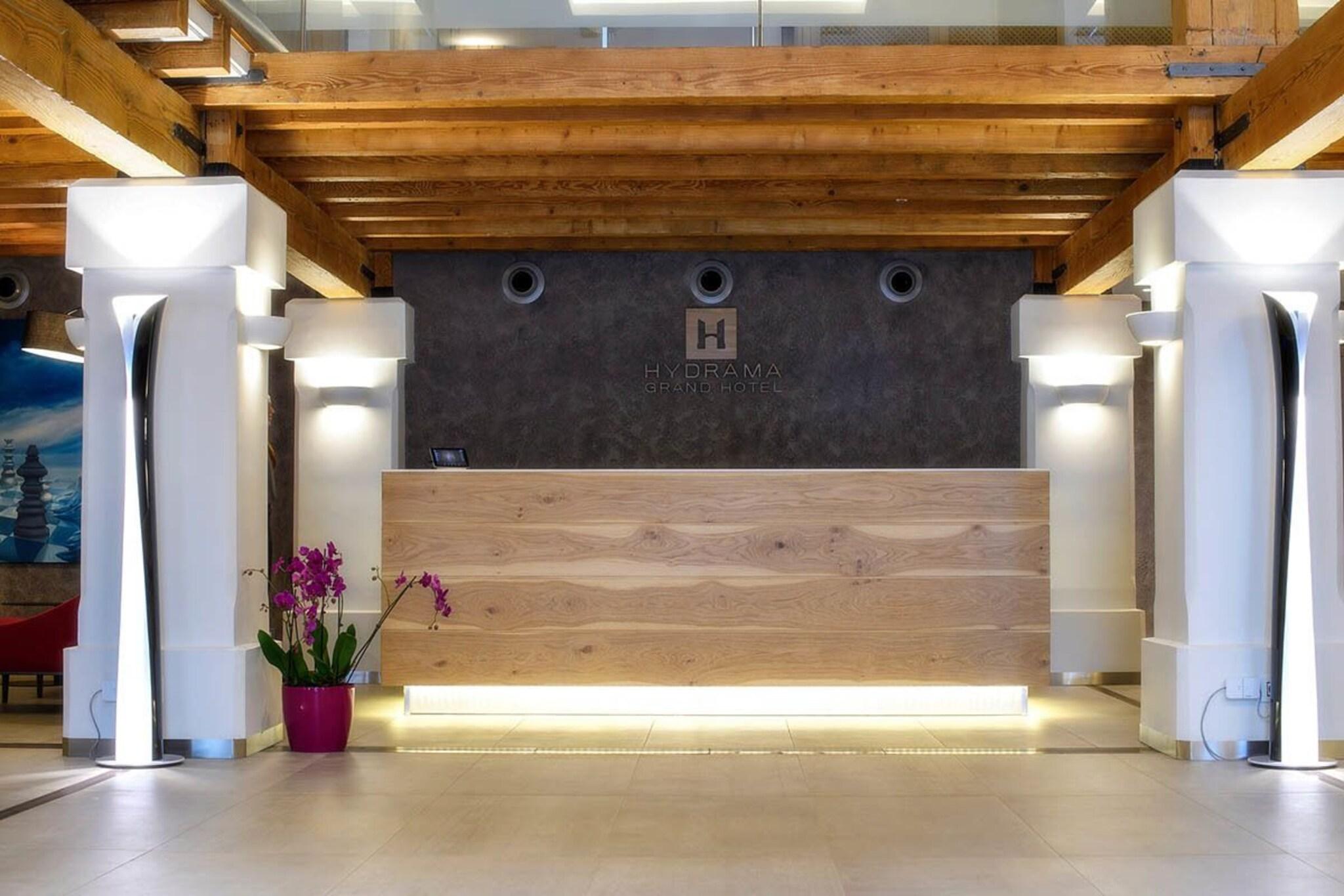 Hydrama Grand Hotel - фото