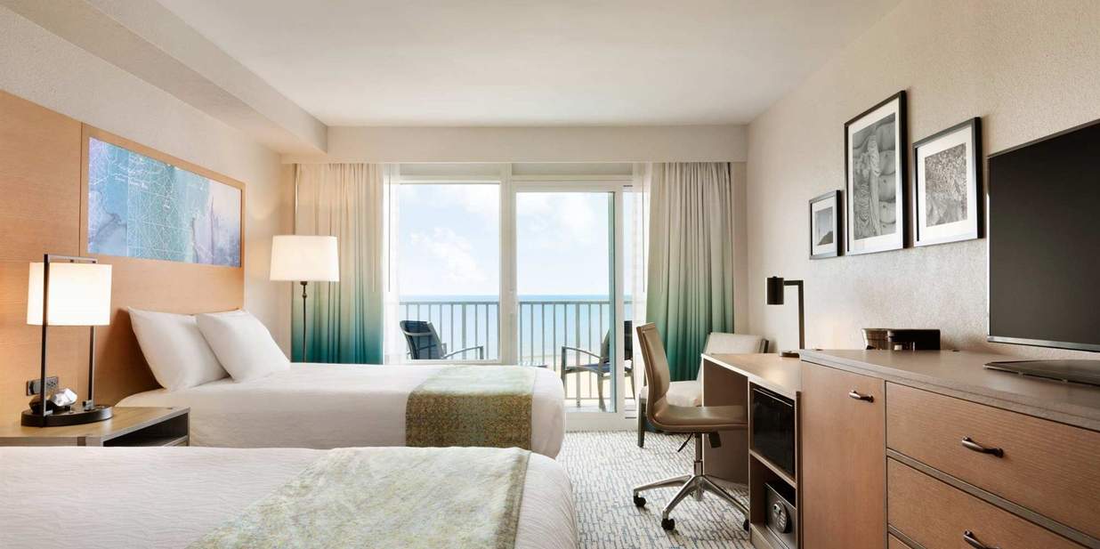 Surfbreak Oceanfront Hotel, An Ascend Hotel Collec