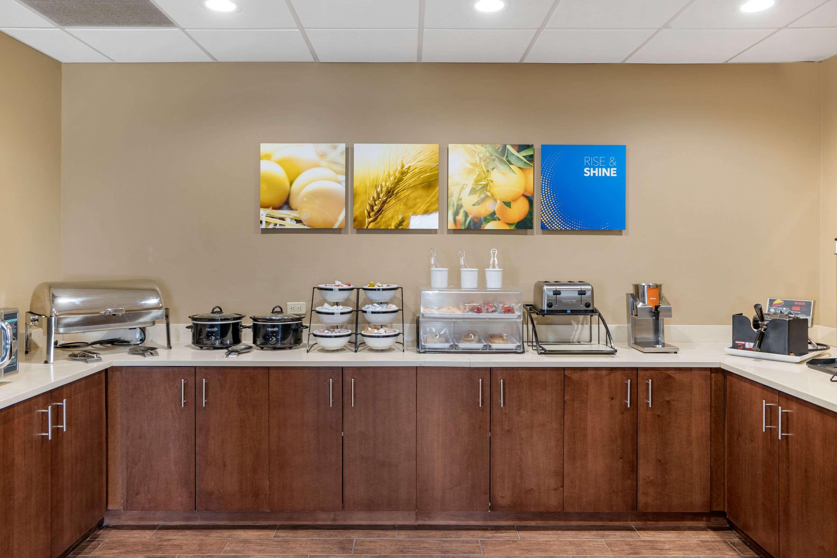 Comfort Inn & Suites Augusta