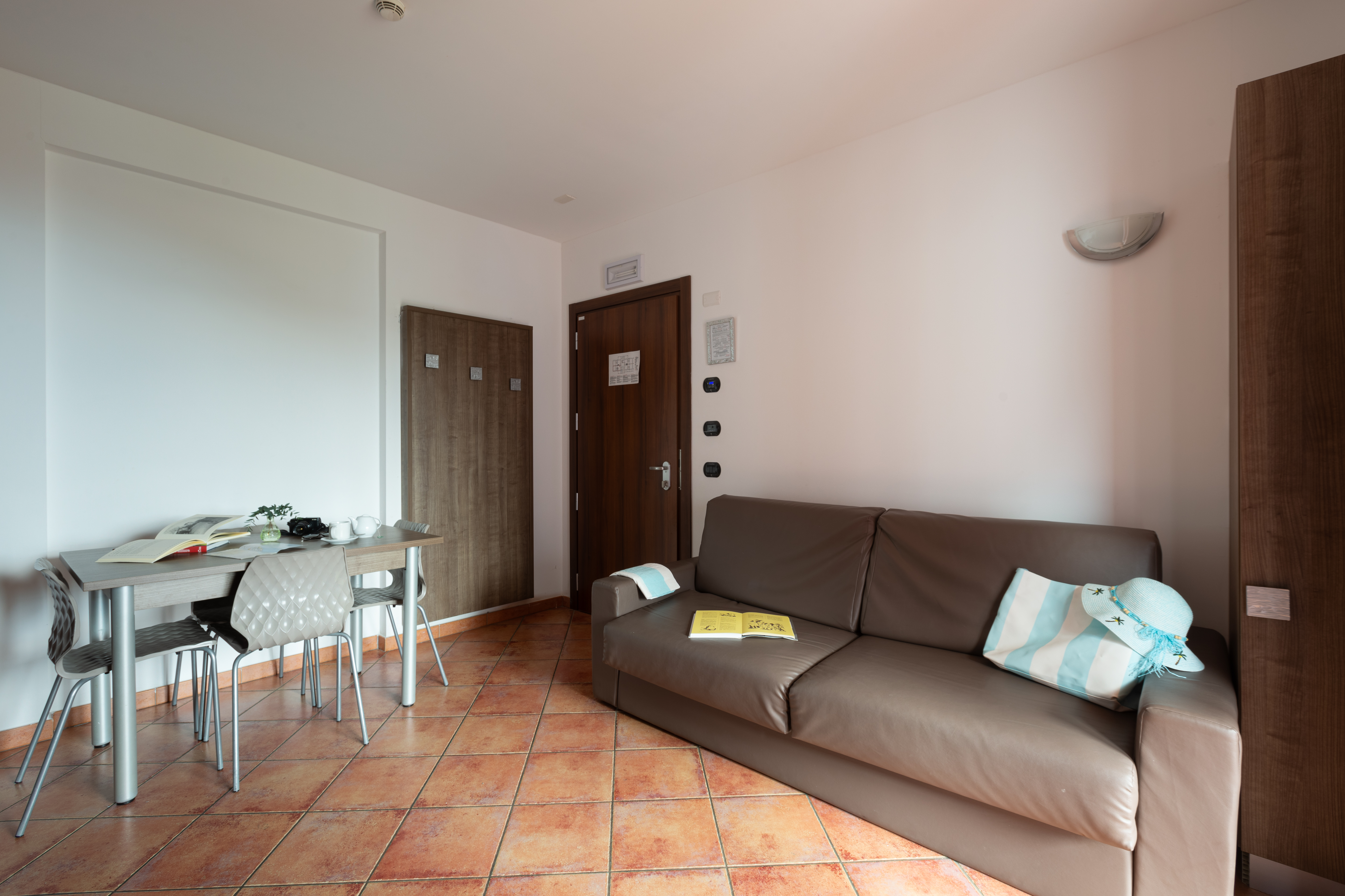 APARTMENT UNA CAMERA