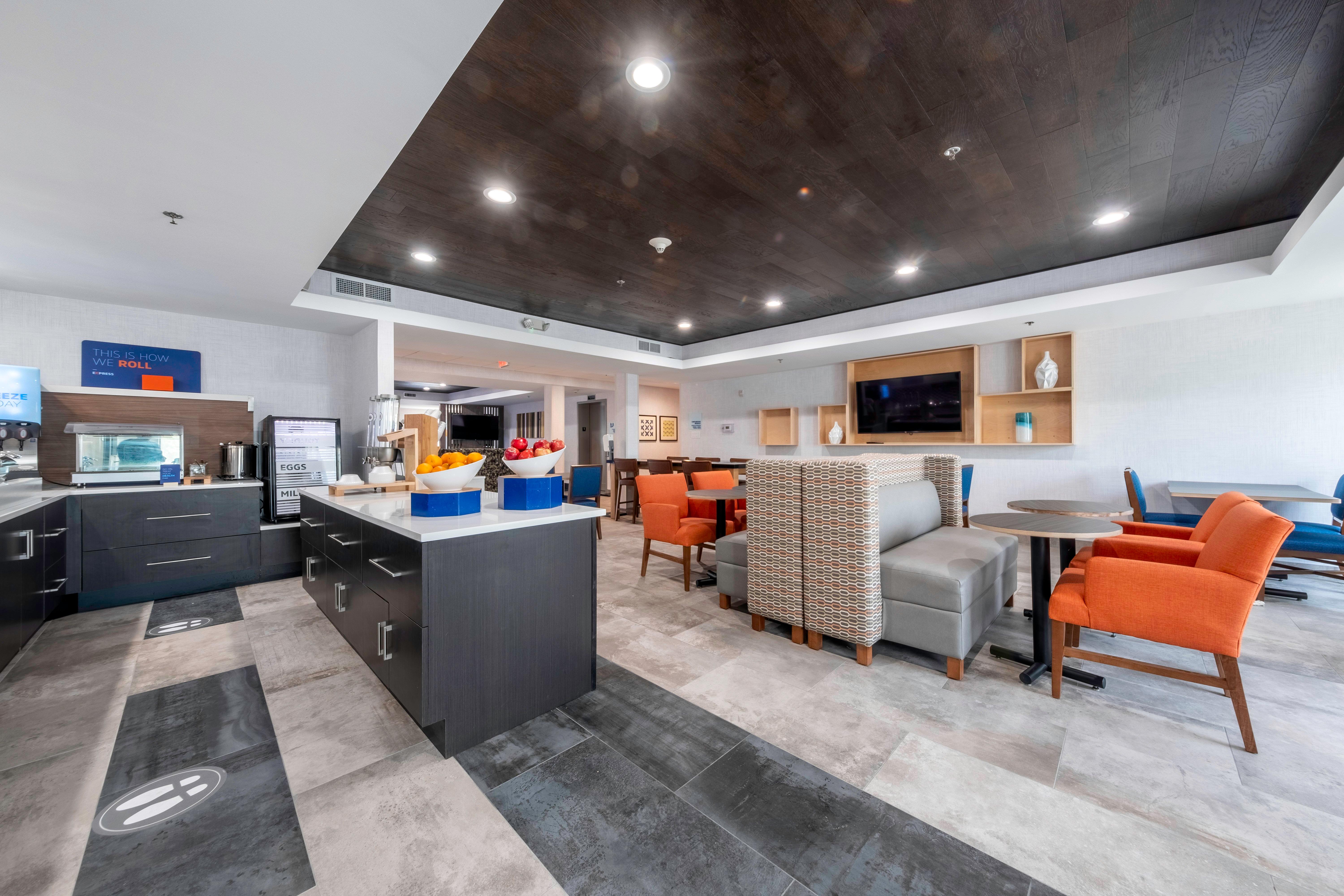 Holiday Inn Express & Suites Petersburg/Dinwiddie