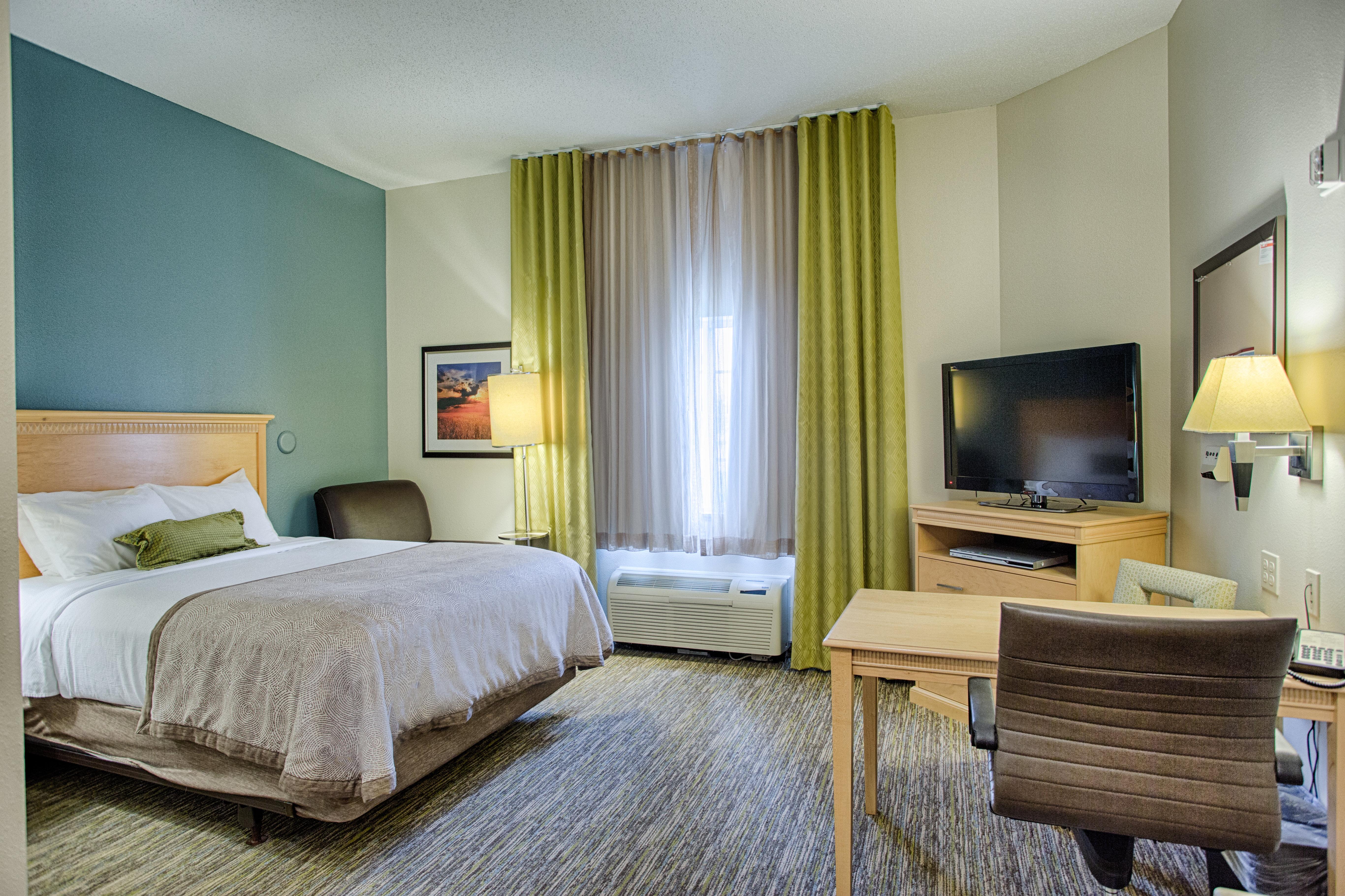 Candlewood Suites Fargo-N. Dakota State Univ. IHG