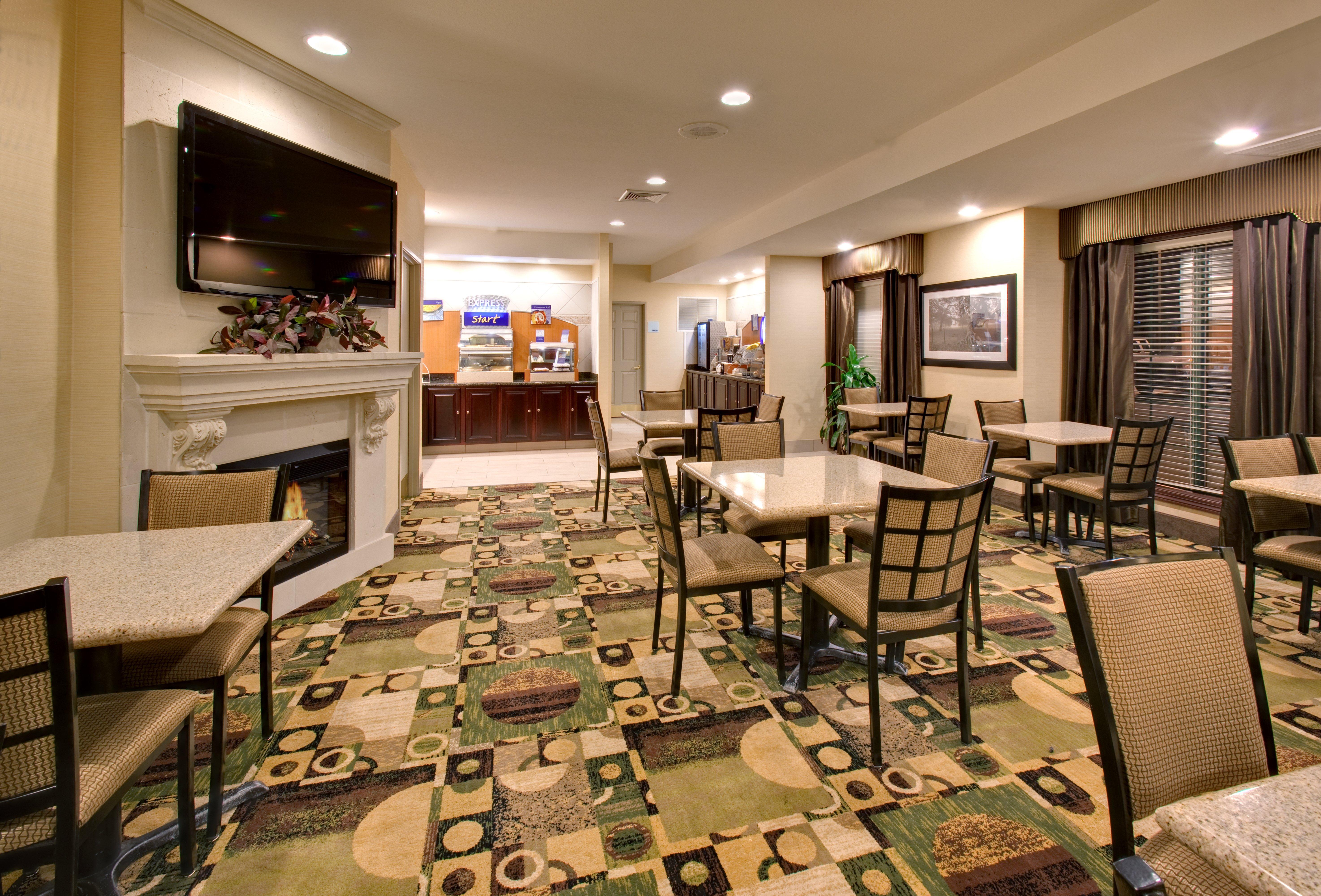 Holiday Inn Express Pleasant Prairie / Kenosha