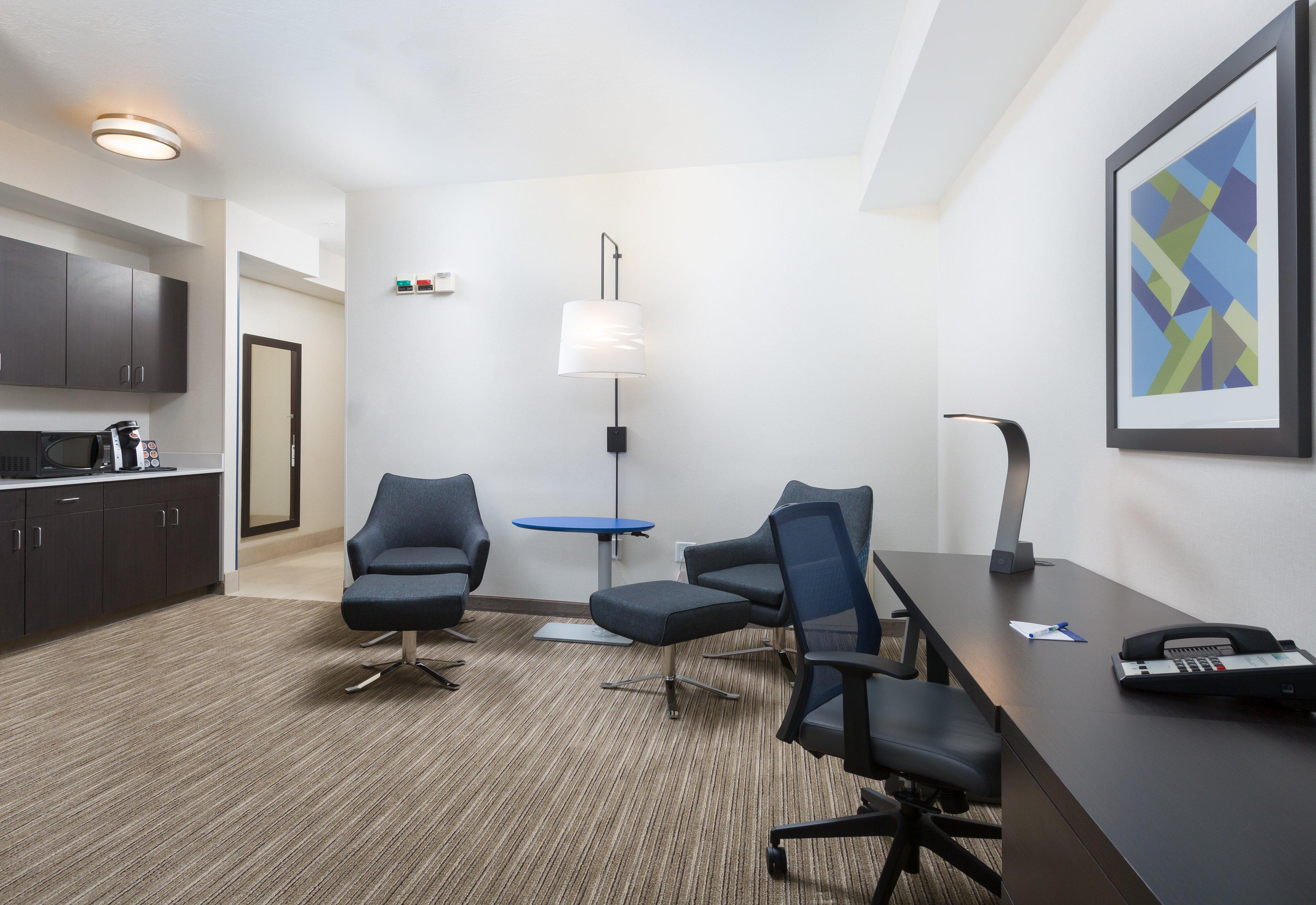 Holiday Inn Express and Suites Eugene Downtown Uni