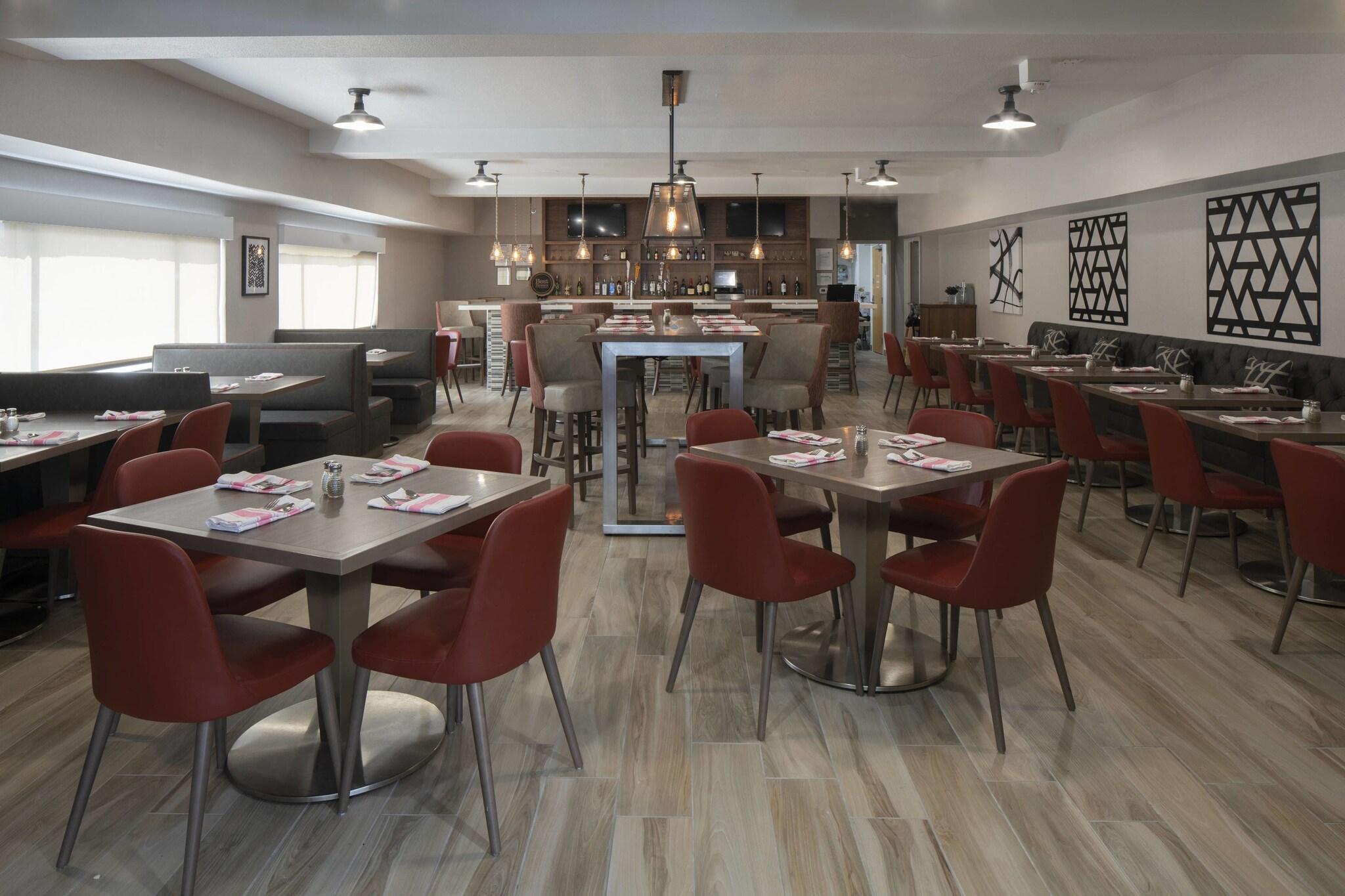 Four Points by Sheraton Arlington