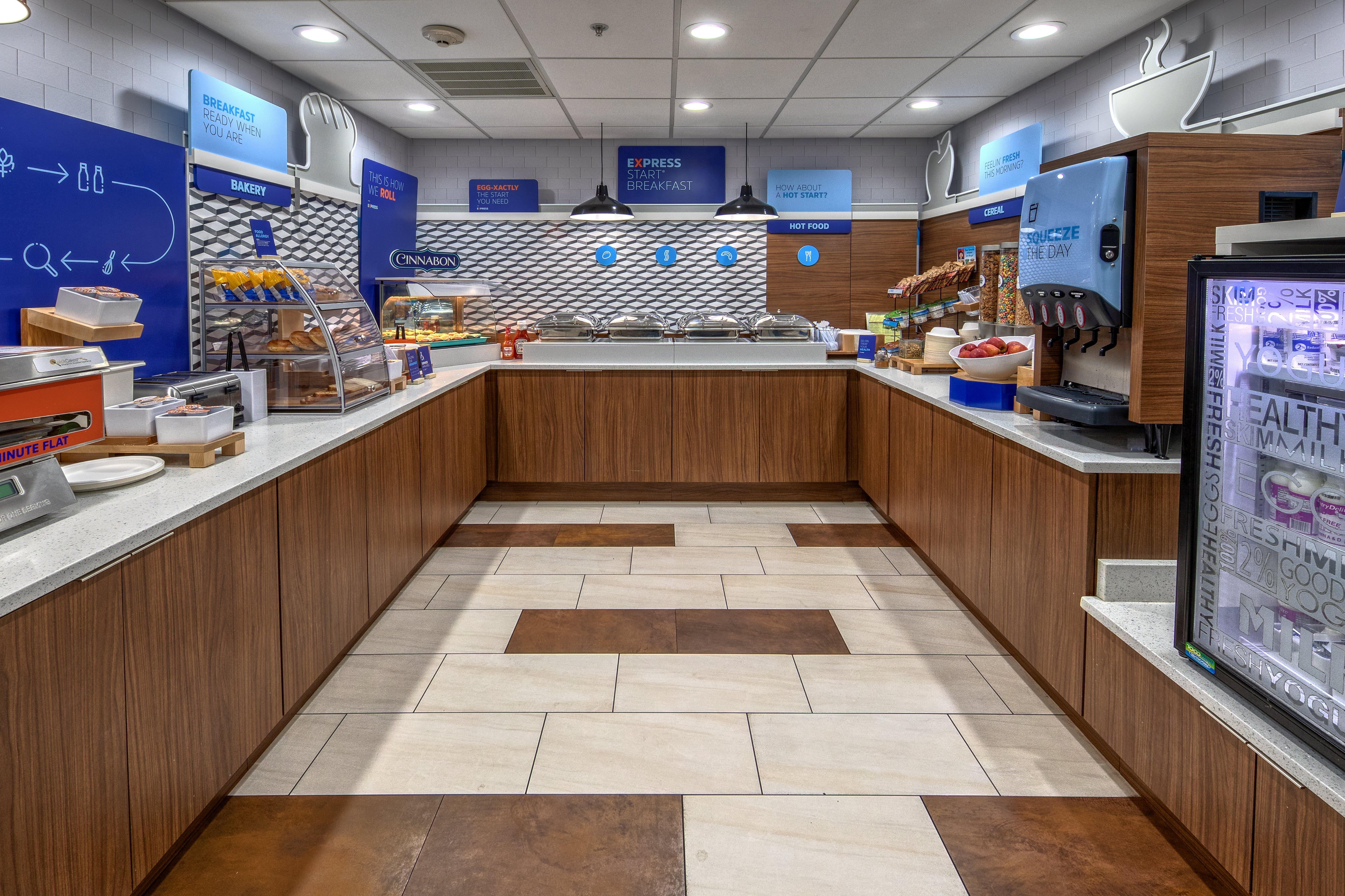 Holiday Inn Express and Suites Crossville