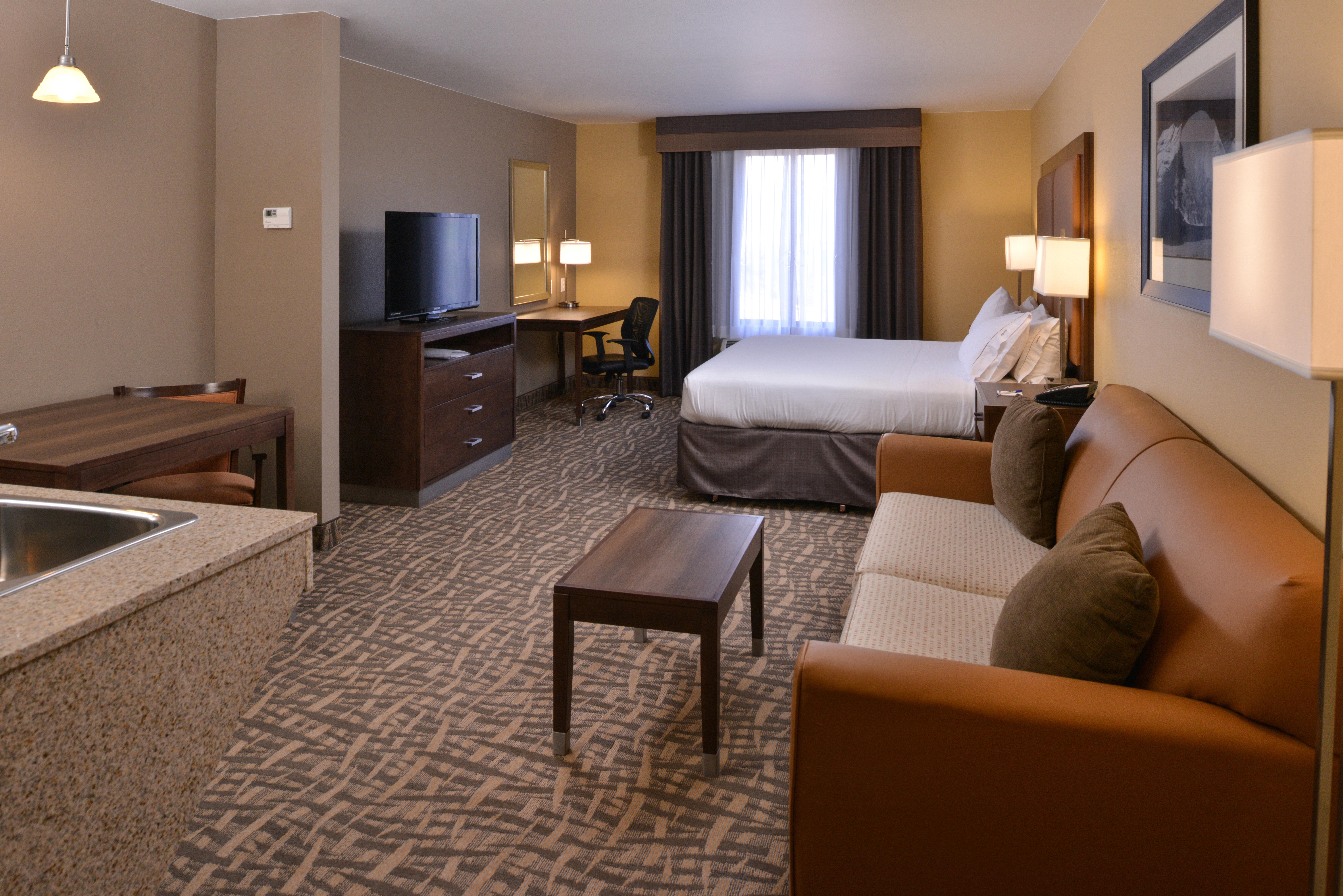 Holiday Inn Express Suites Page Lake Powell Area