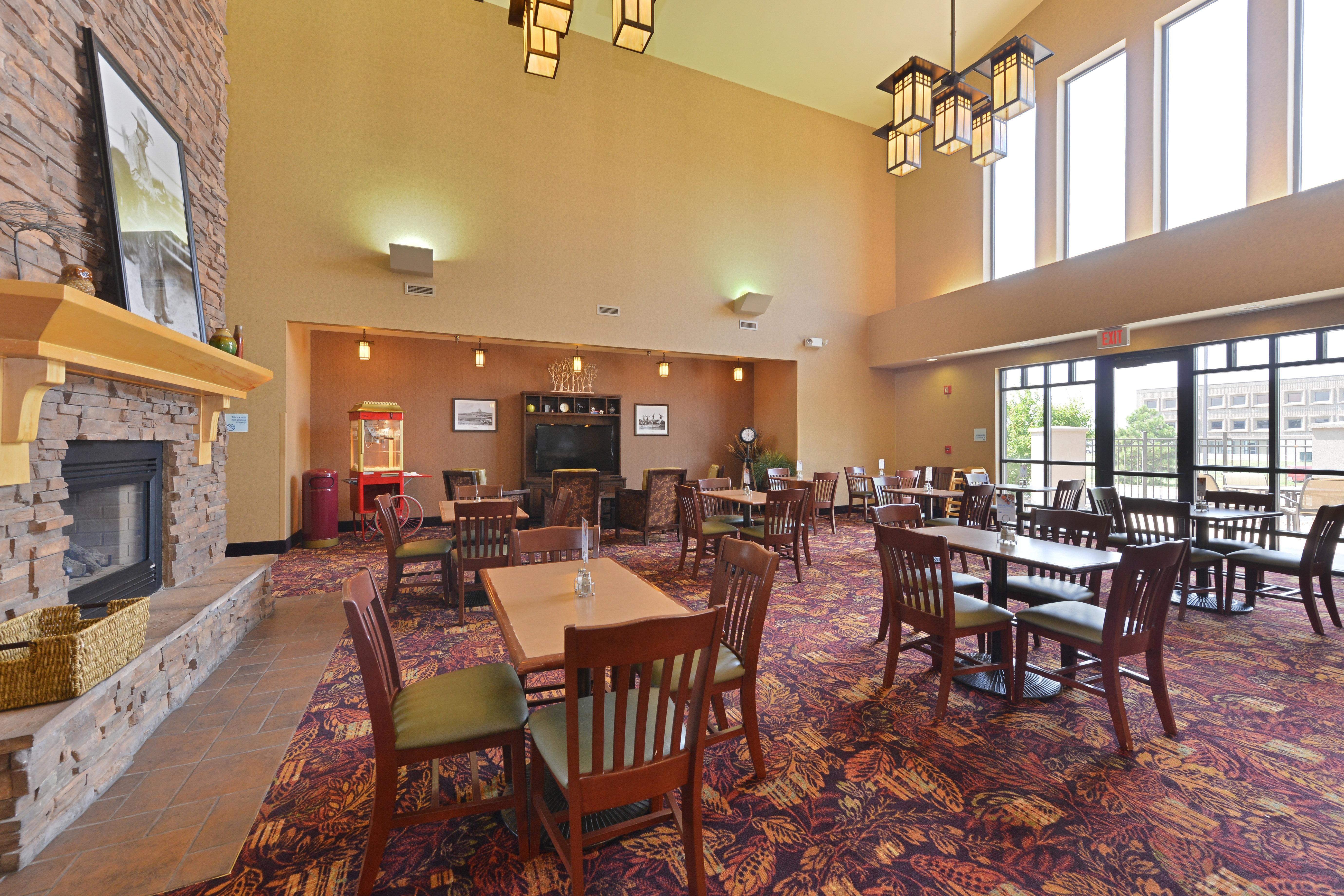 Holiday Inn Express and Suites Gillette