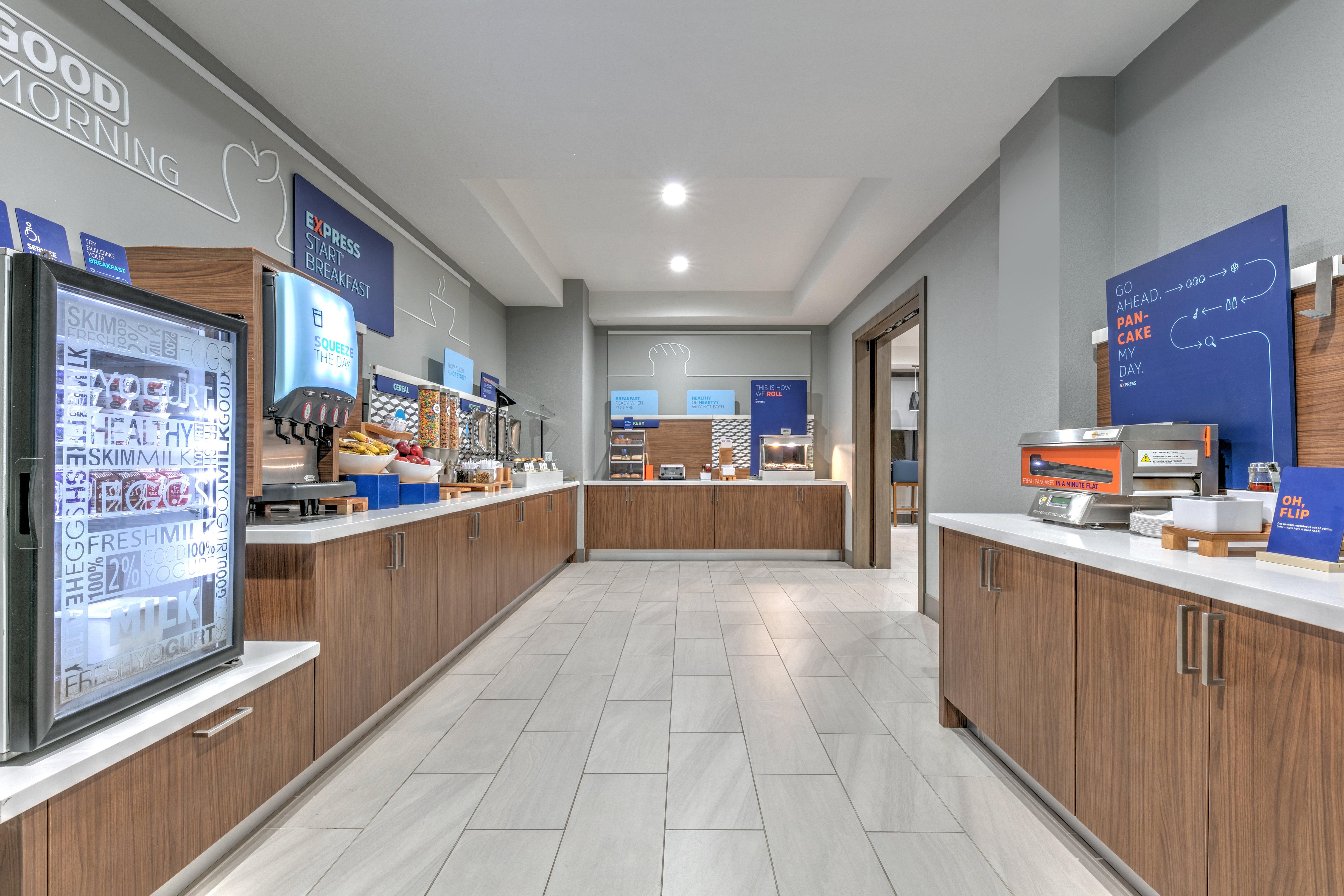 Holiday Inn Express & Suites Winnie By IHG
