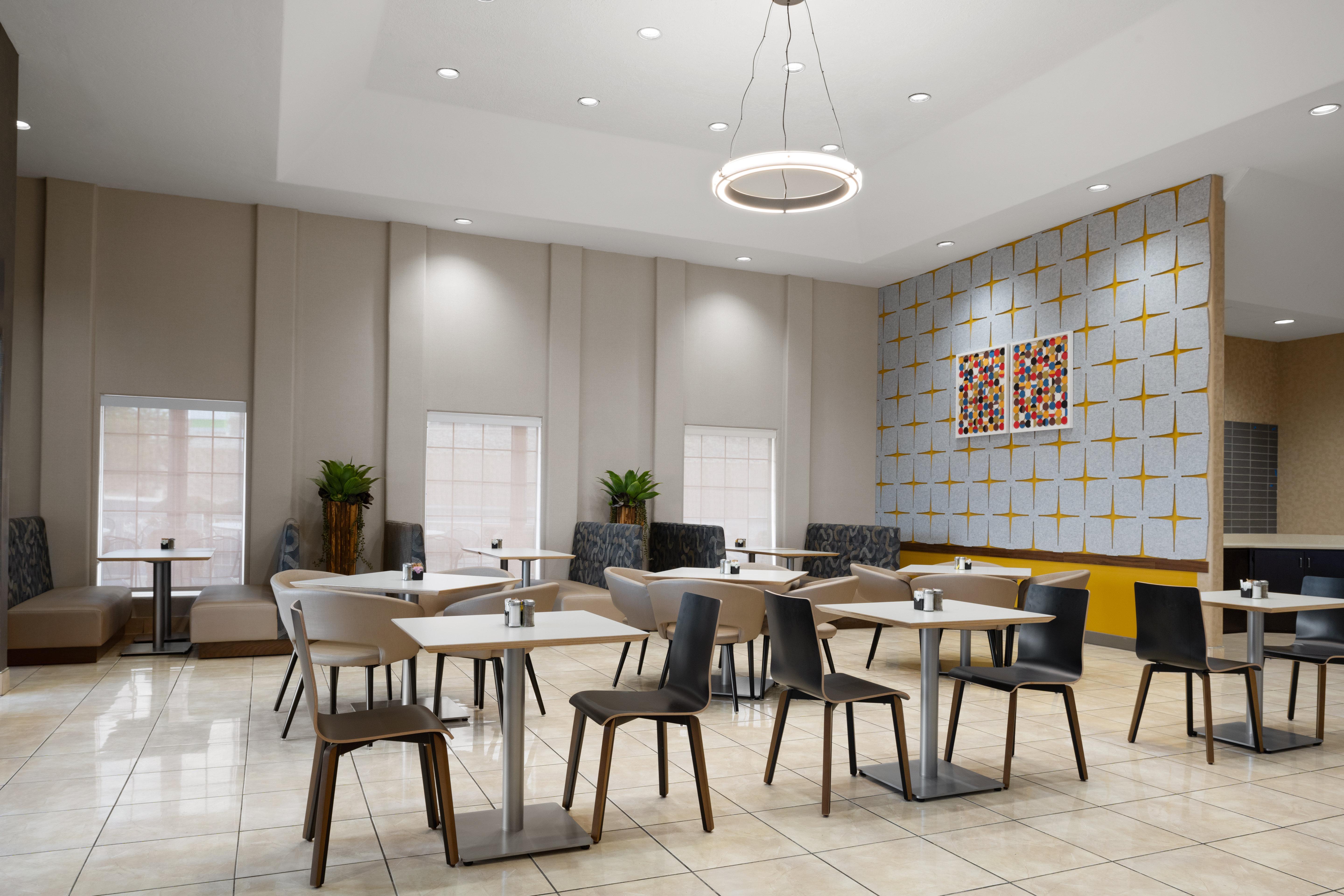 Holiday Inn & Suites Albuquerque Airport By IHG