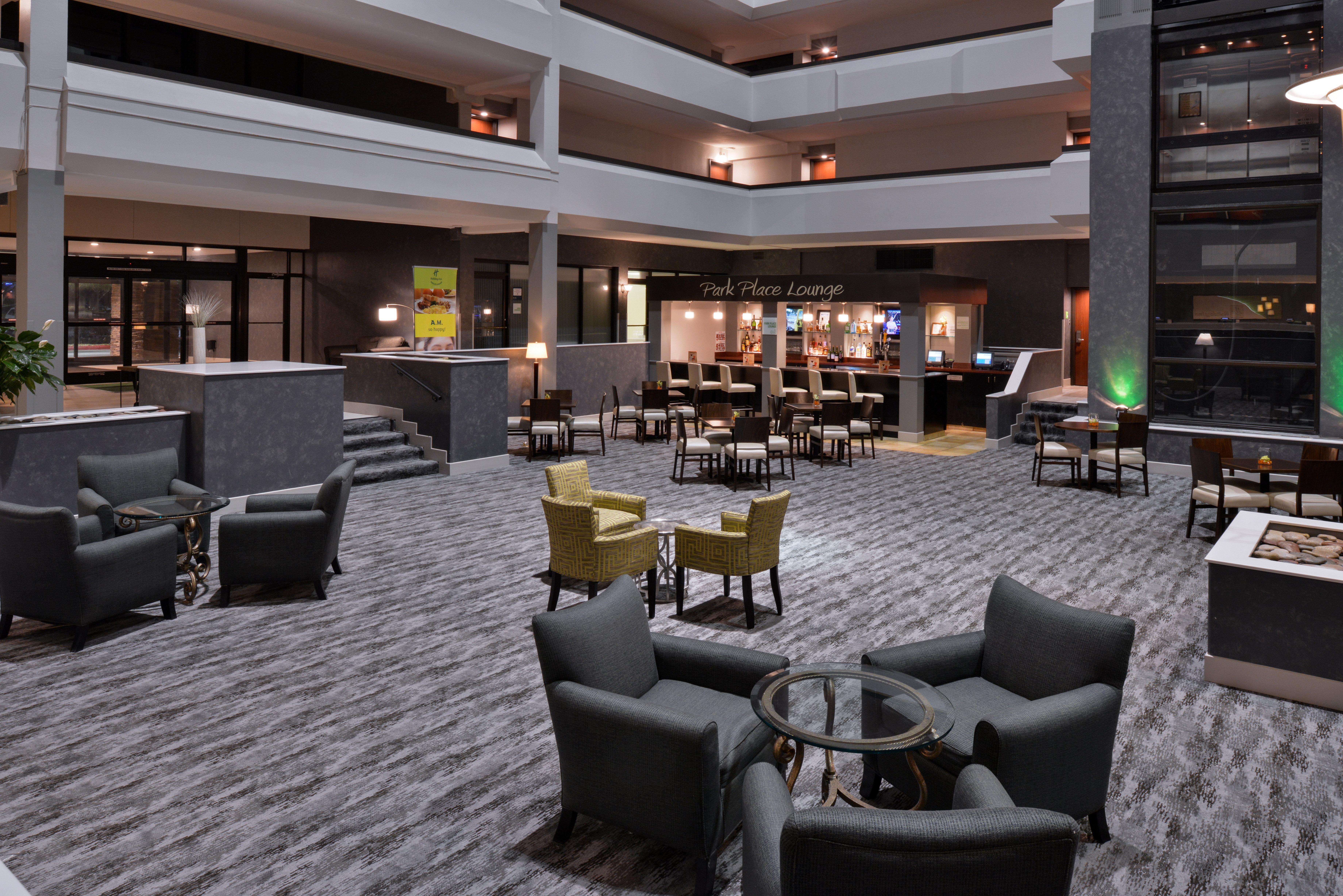 Holiday Inn&Suites Beaumont-Plaza (I-10 Walden)