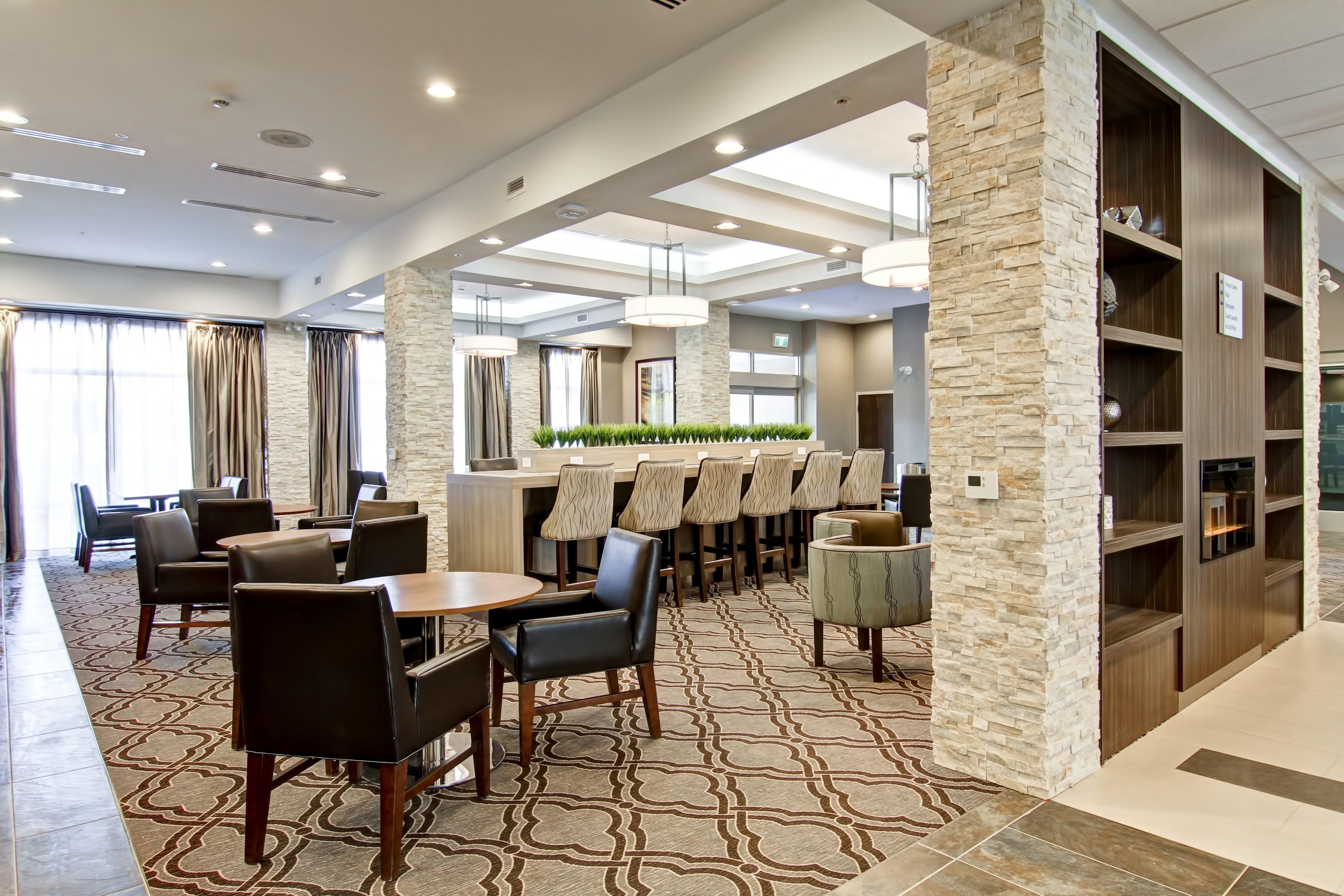 Holiday Inn Express and Suites Oshawa Downtown