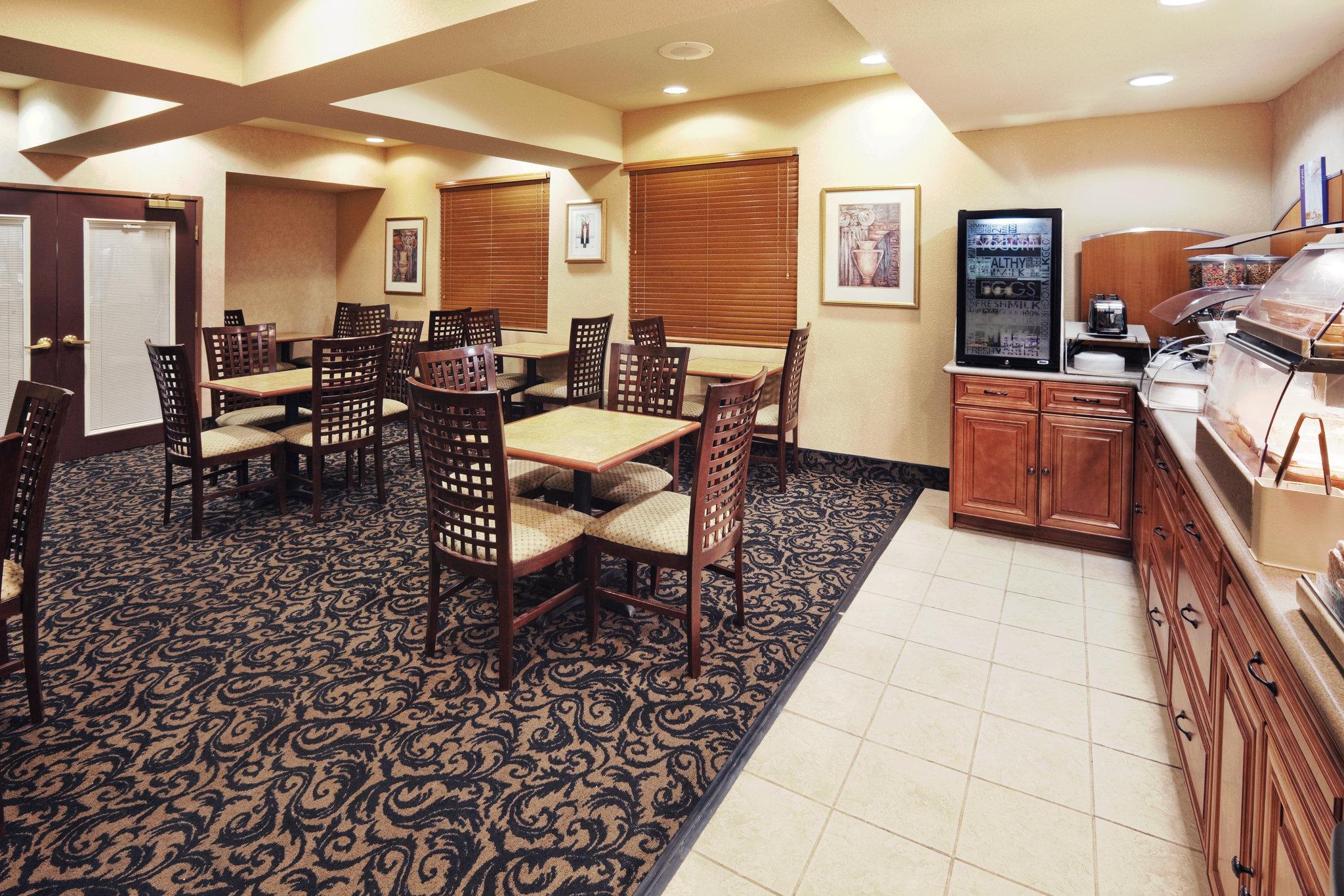 Holiday Inn Express Owasso