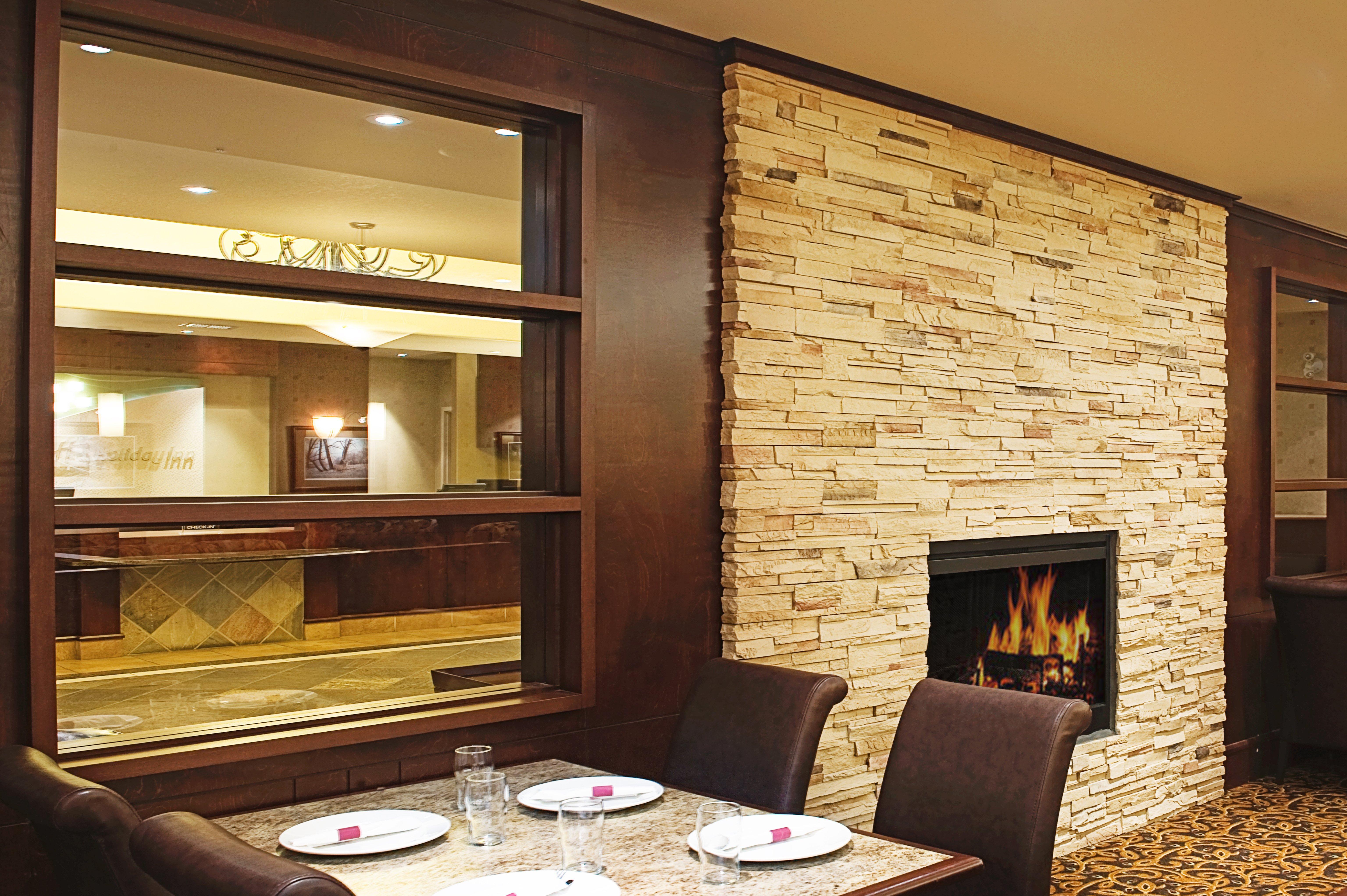 Holiday Inn Hotel and Suites Lloydminster