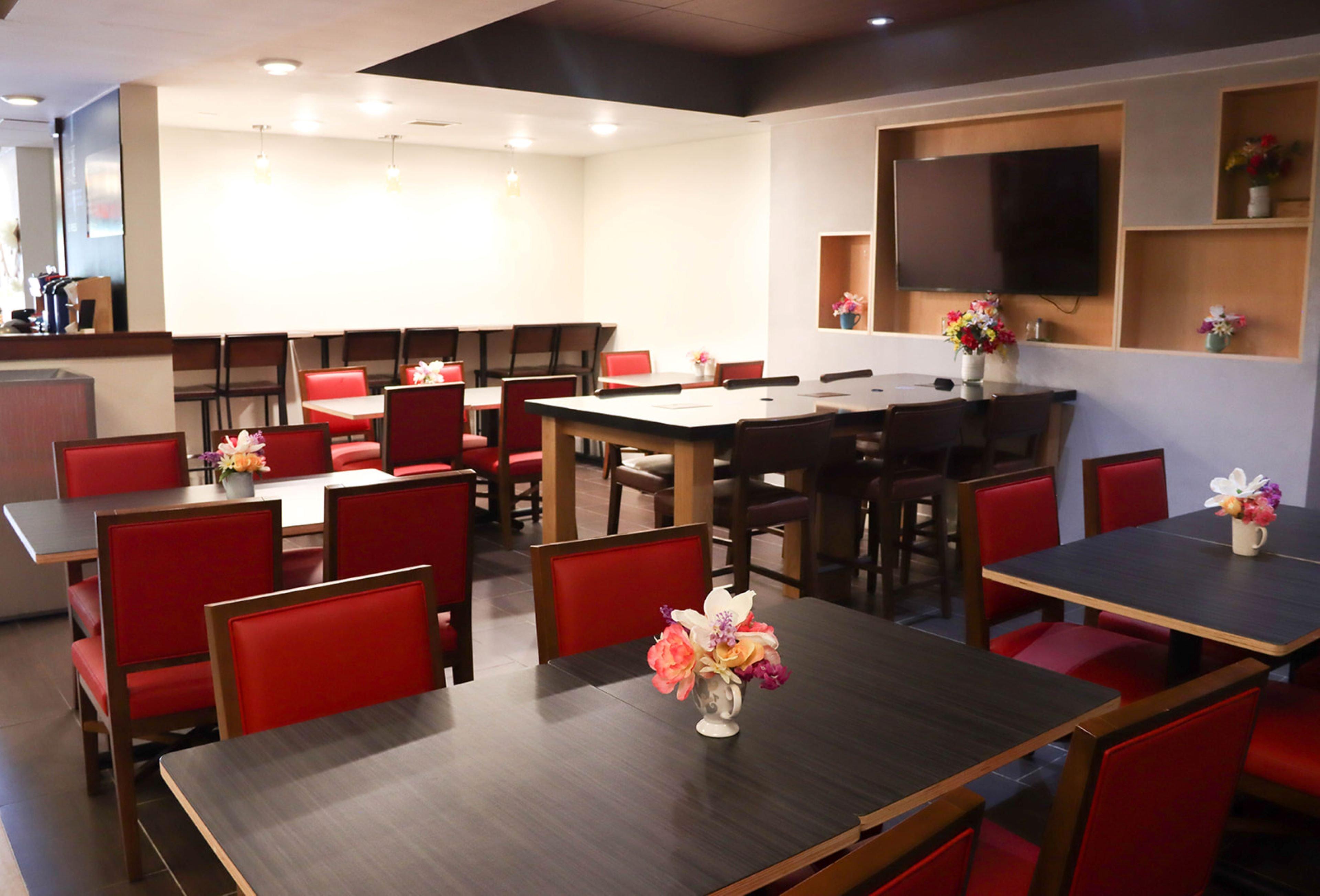 Holiday Inn Express Cedar Rapids (Collins Rd)