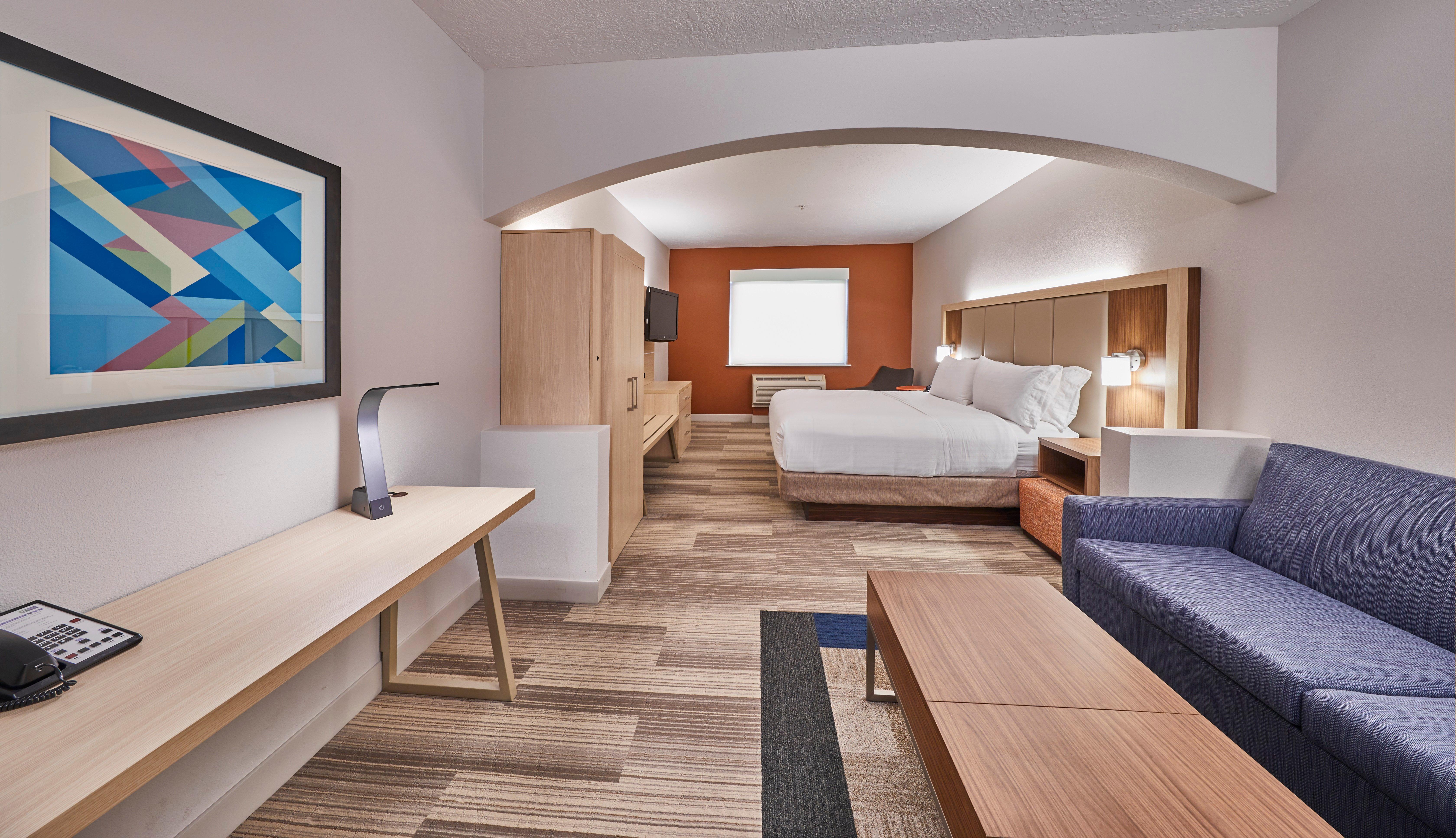 Holiday Inn Express Suites Medford-Central Point