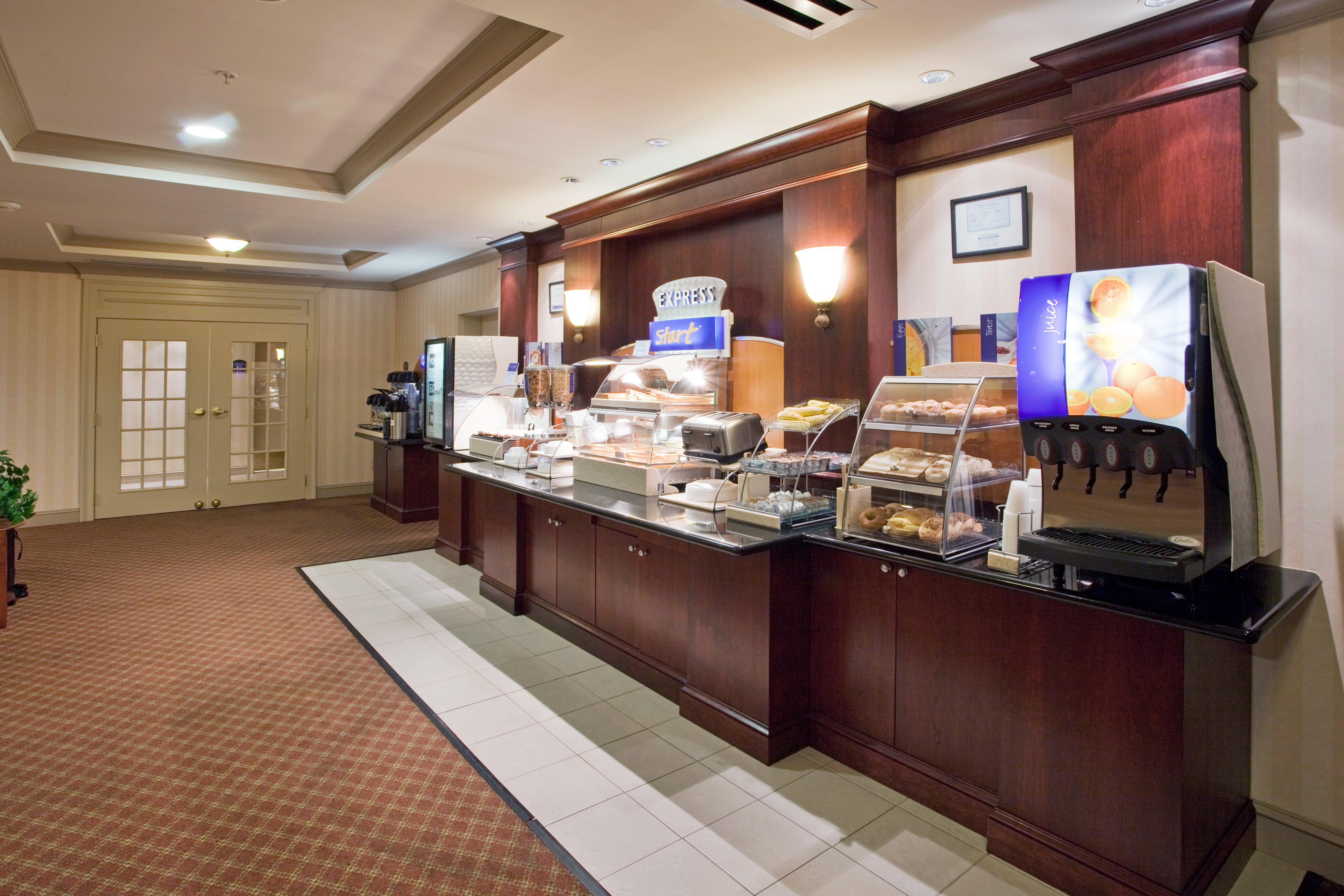 Holiday Inn Express Suites Drums-Hazleton (I-80)