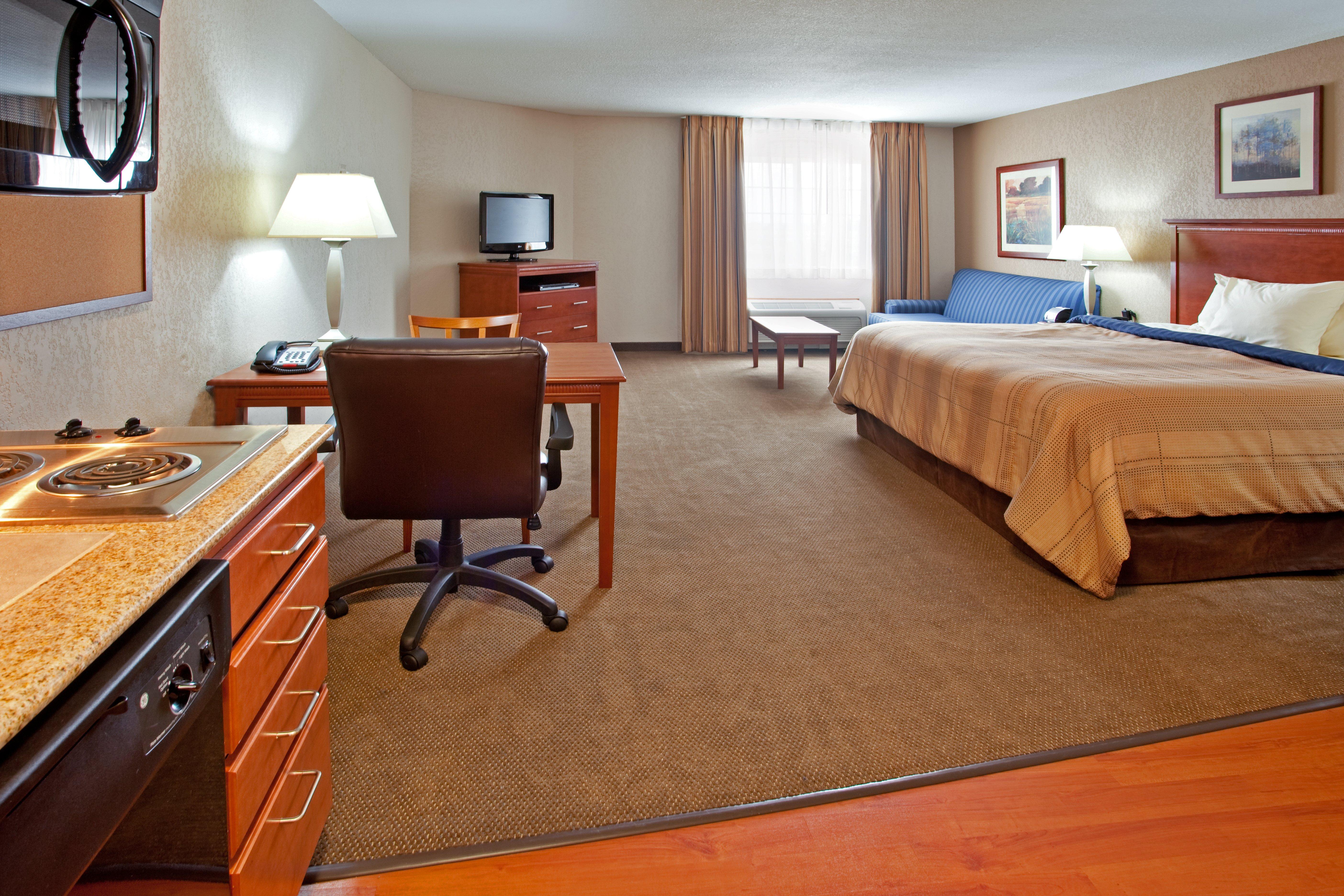 Candlewood Suites Elgin NW Chicago