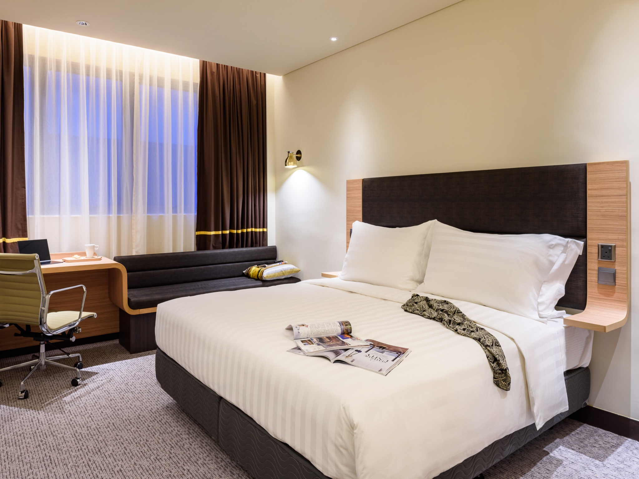 Camlux Hotel