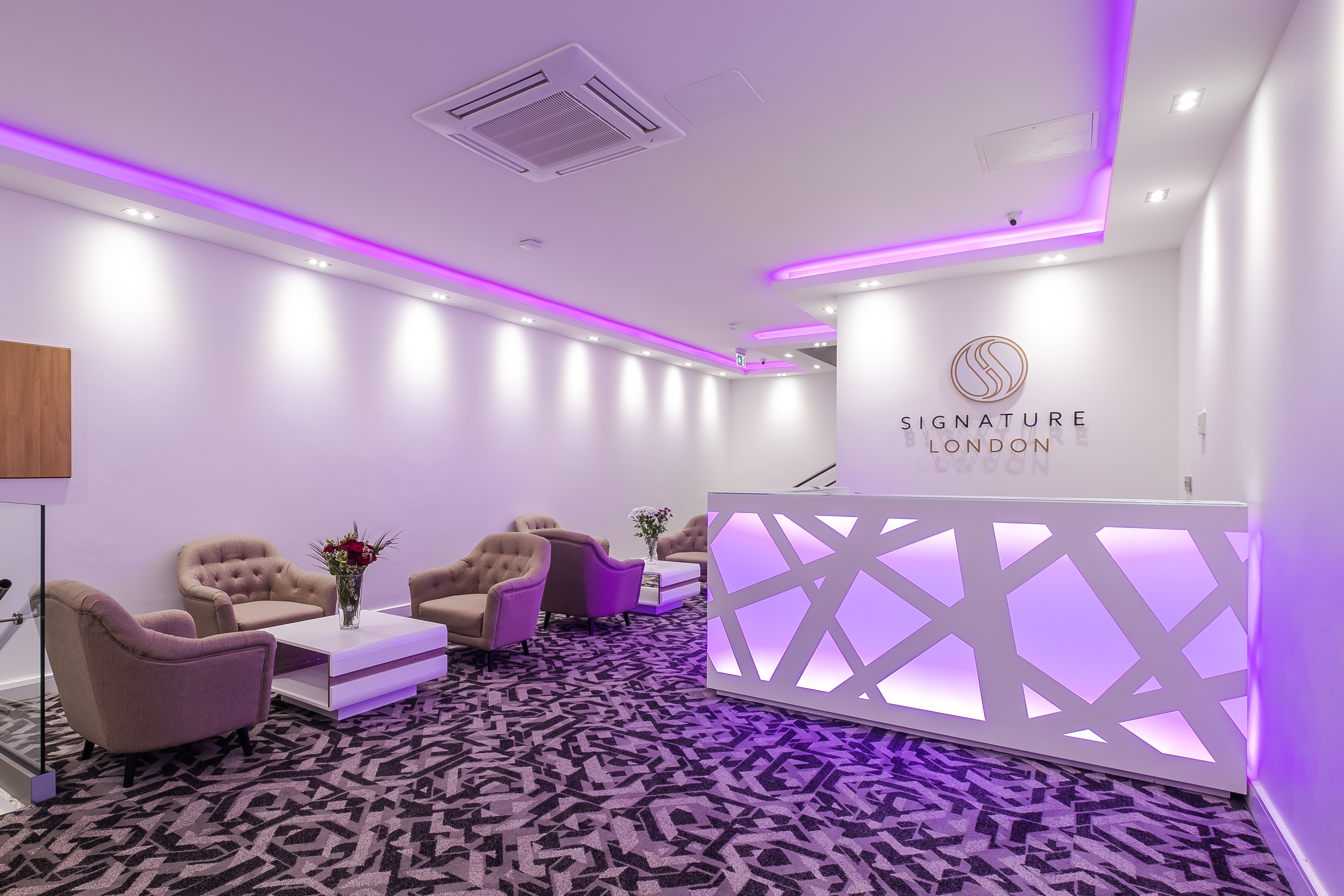Signature Hotel