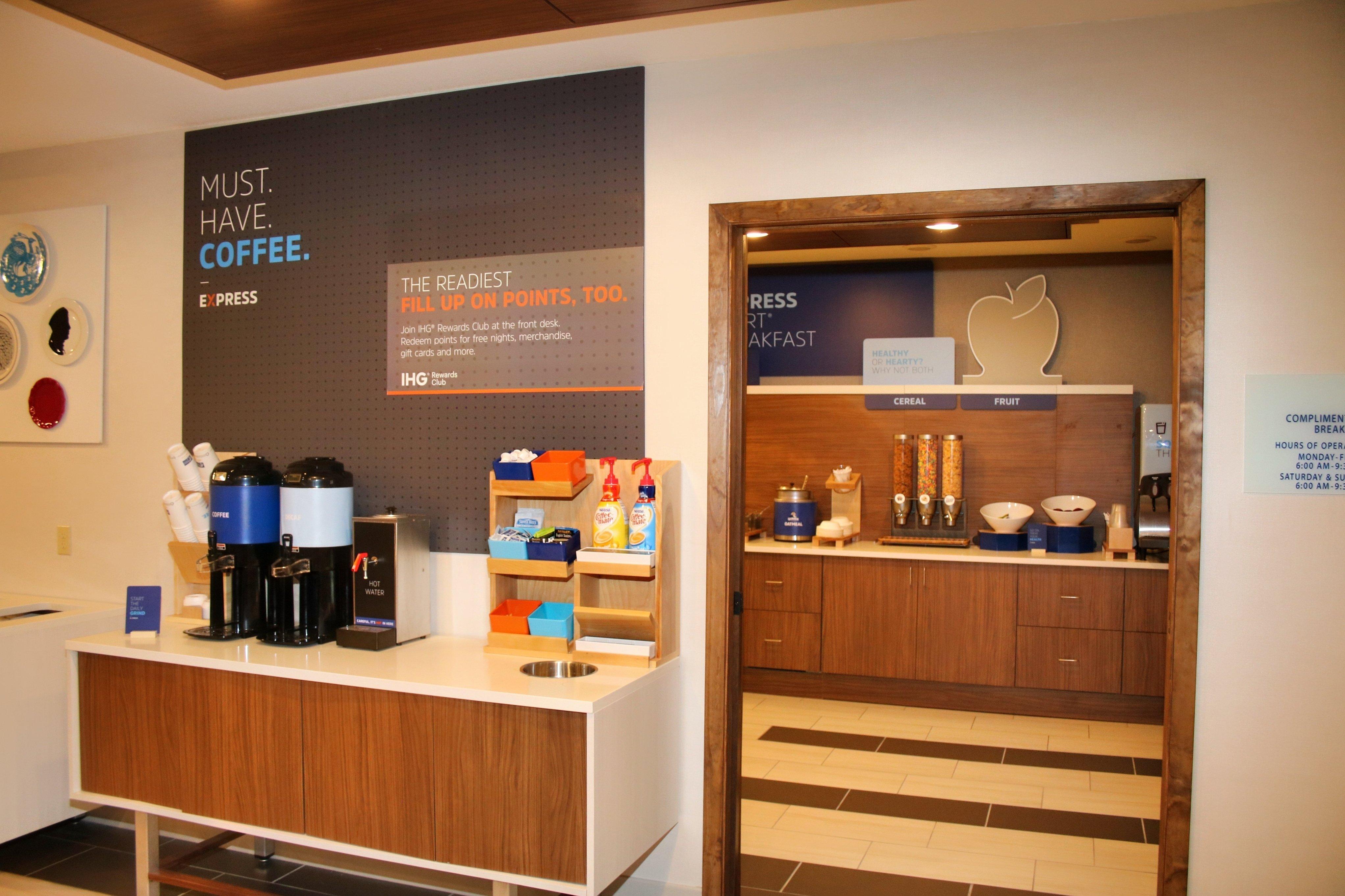 Holiday Inn Express and Suites Douglas