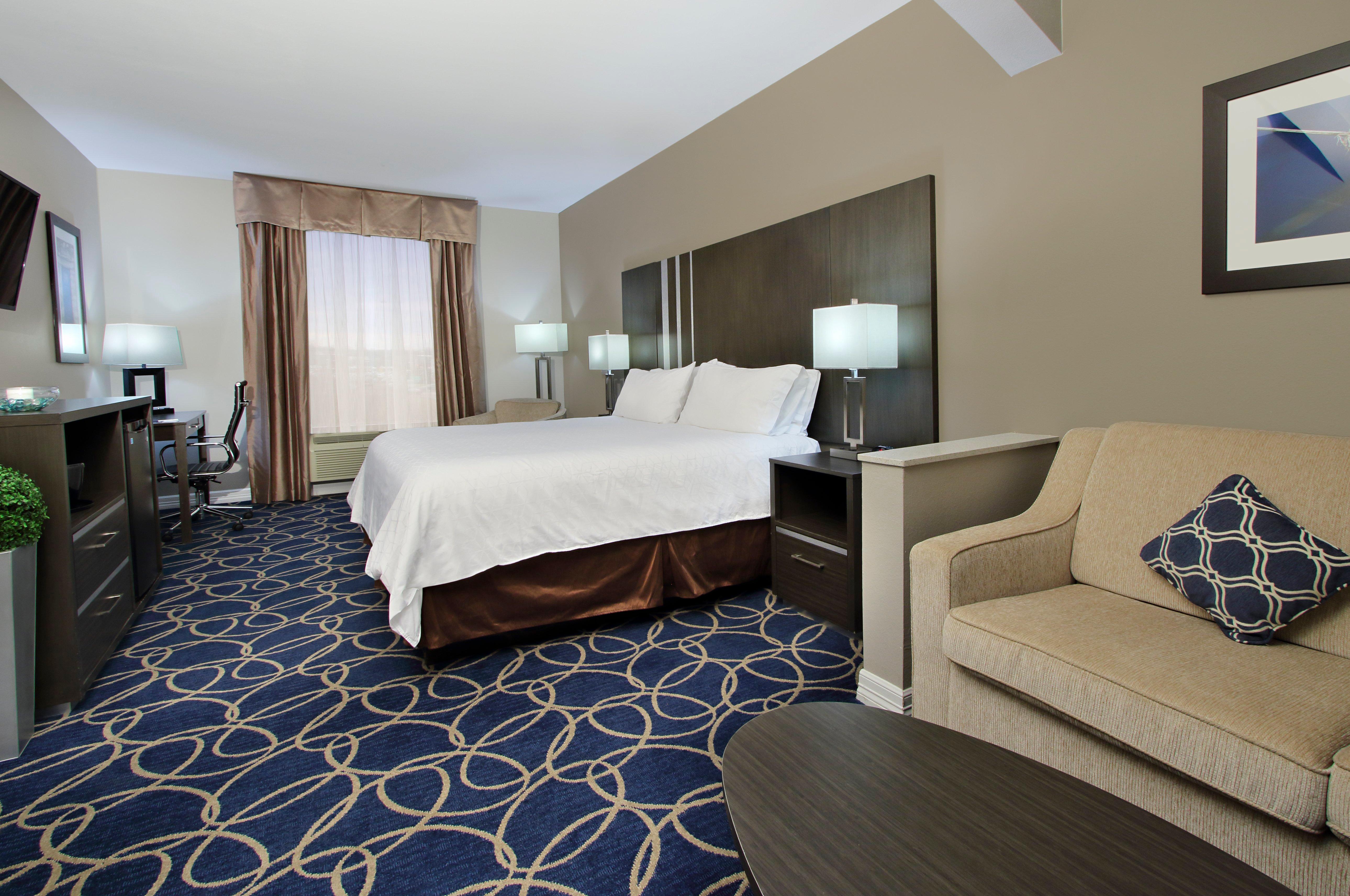 Holiday Inn Express Suites Houston North Iah Area