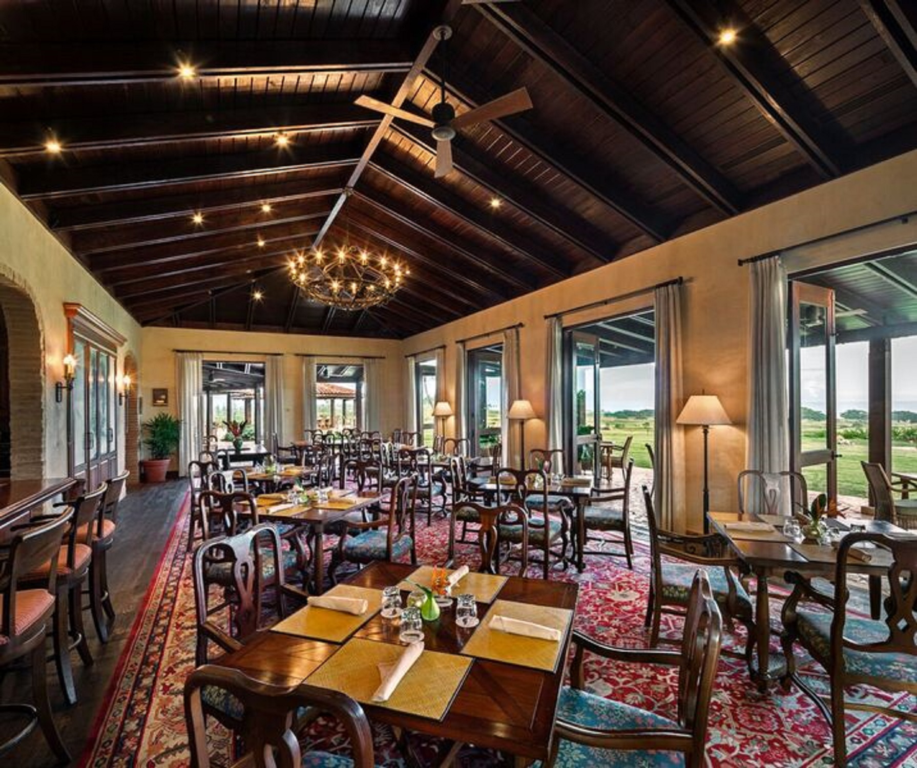 Royal Isabela