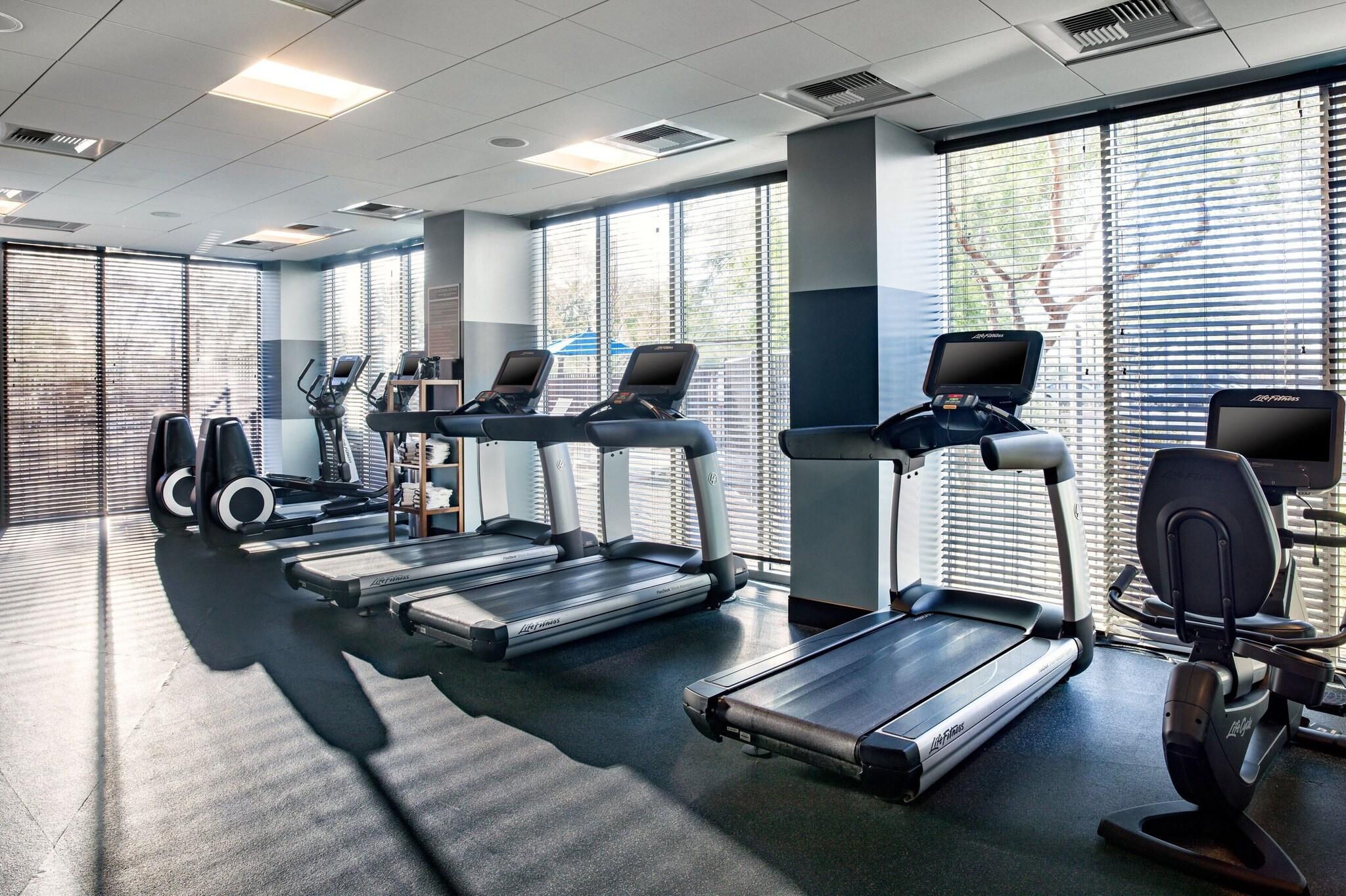 Four Points by Sheraton at Phoenix Mesa Gateway Ap