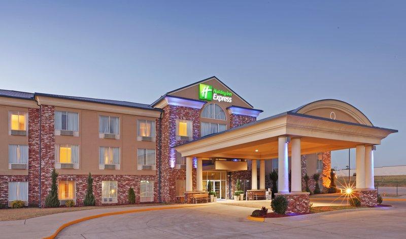 Holiday Inn Express and Suites Mountain Home