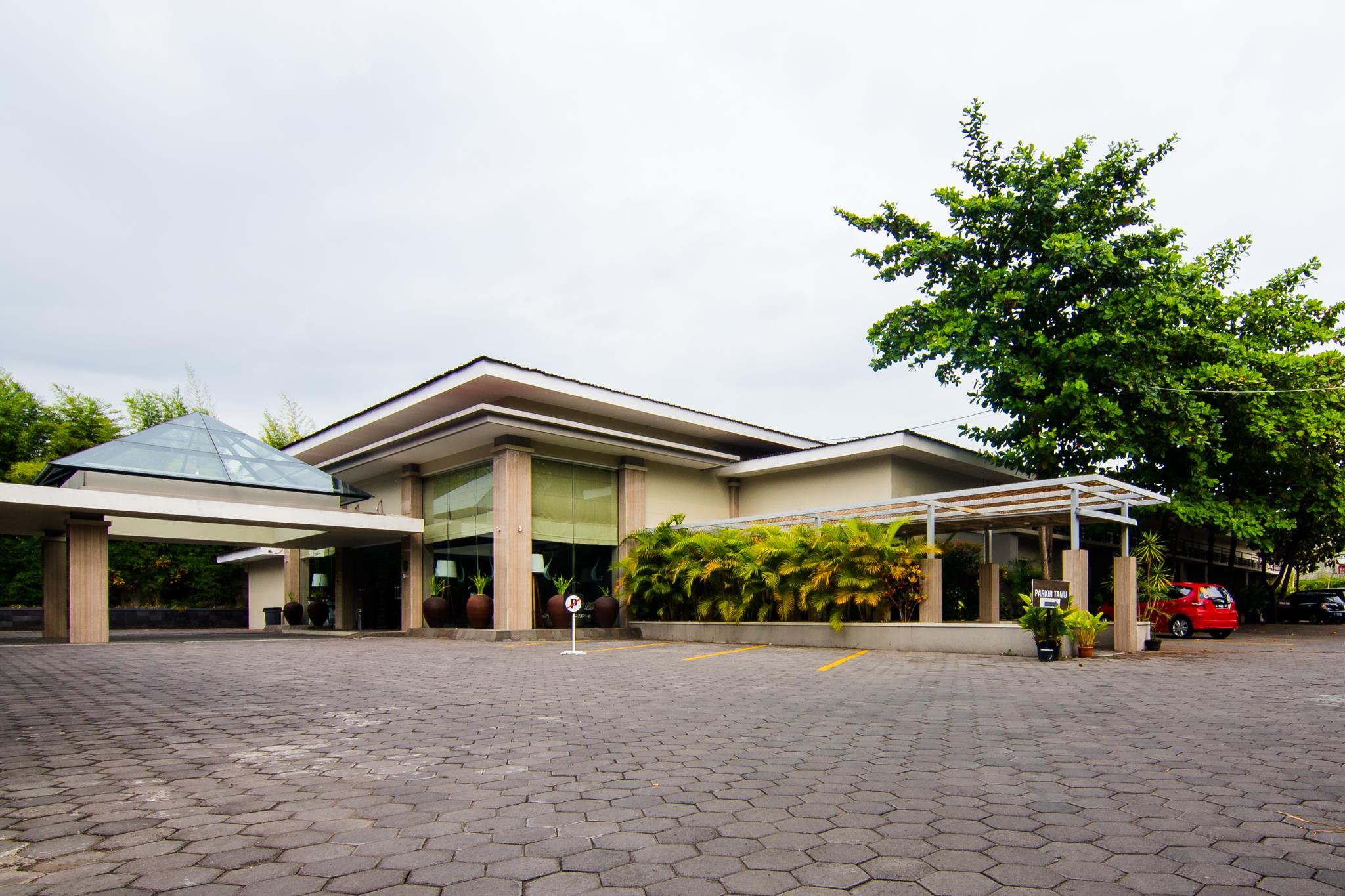 Tasneem Hotel and Convention Yogyakarta image