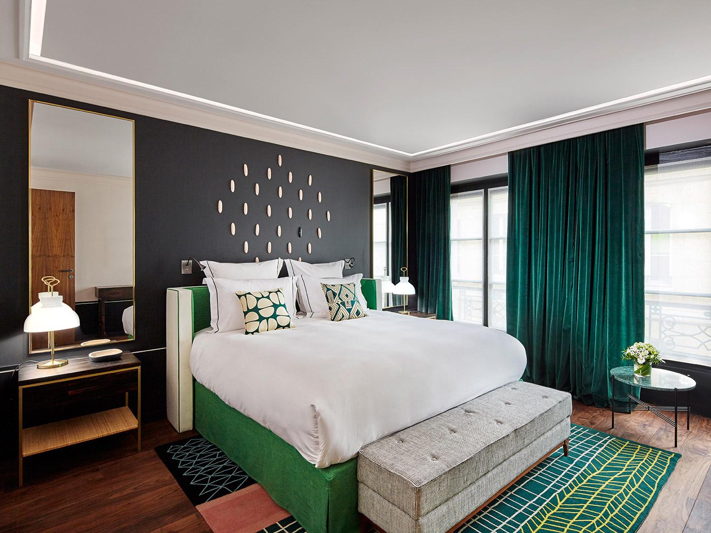 Room, prestige