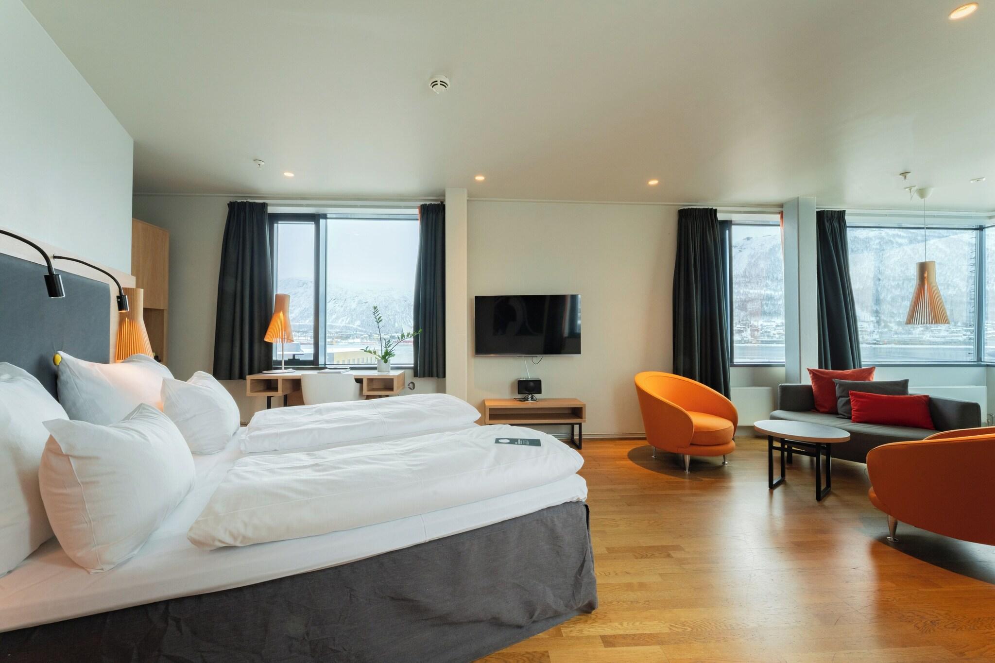 Clarion Hotel® The Edge by null