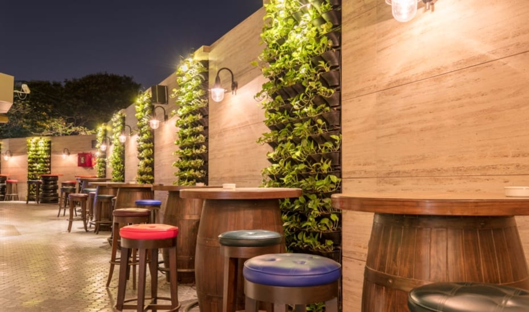 Peninsula Redpine Mumbai