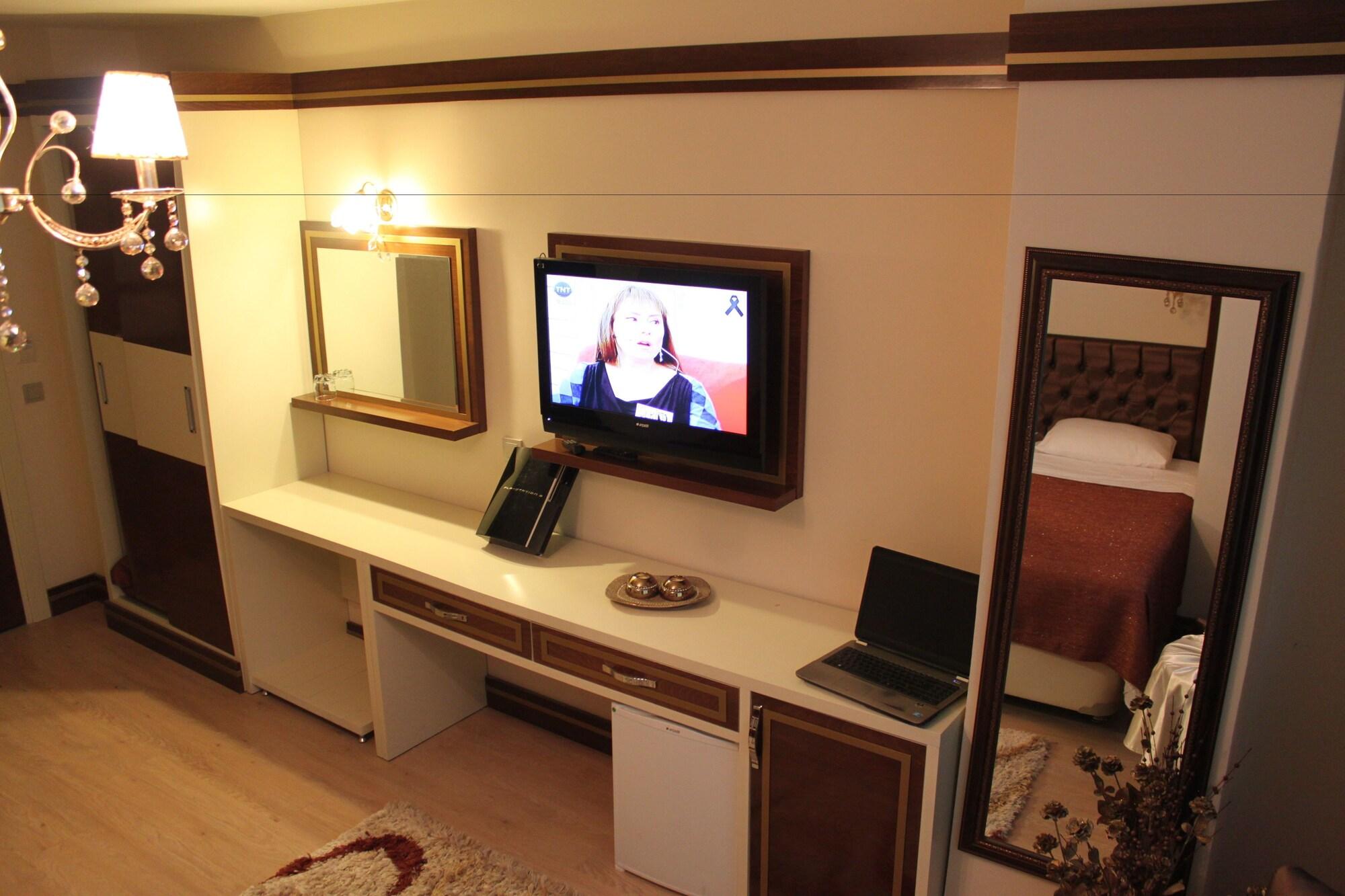 Gloria Tibi Hotel