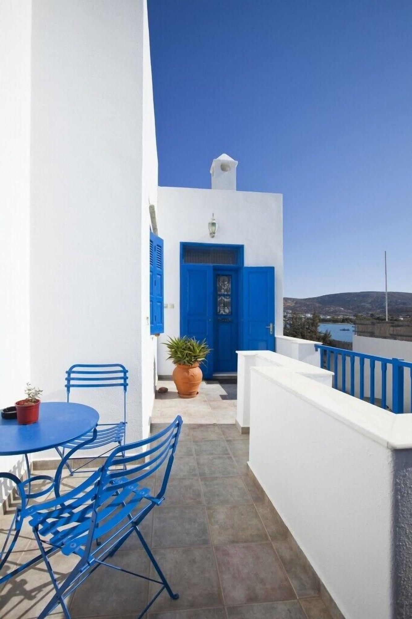 Heliotropio Studios & Apartments