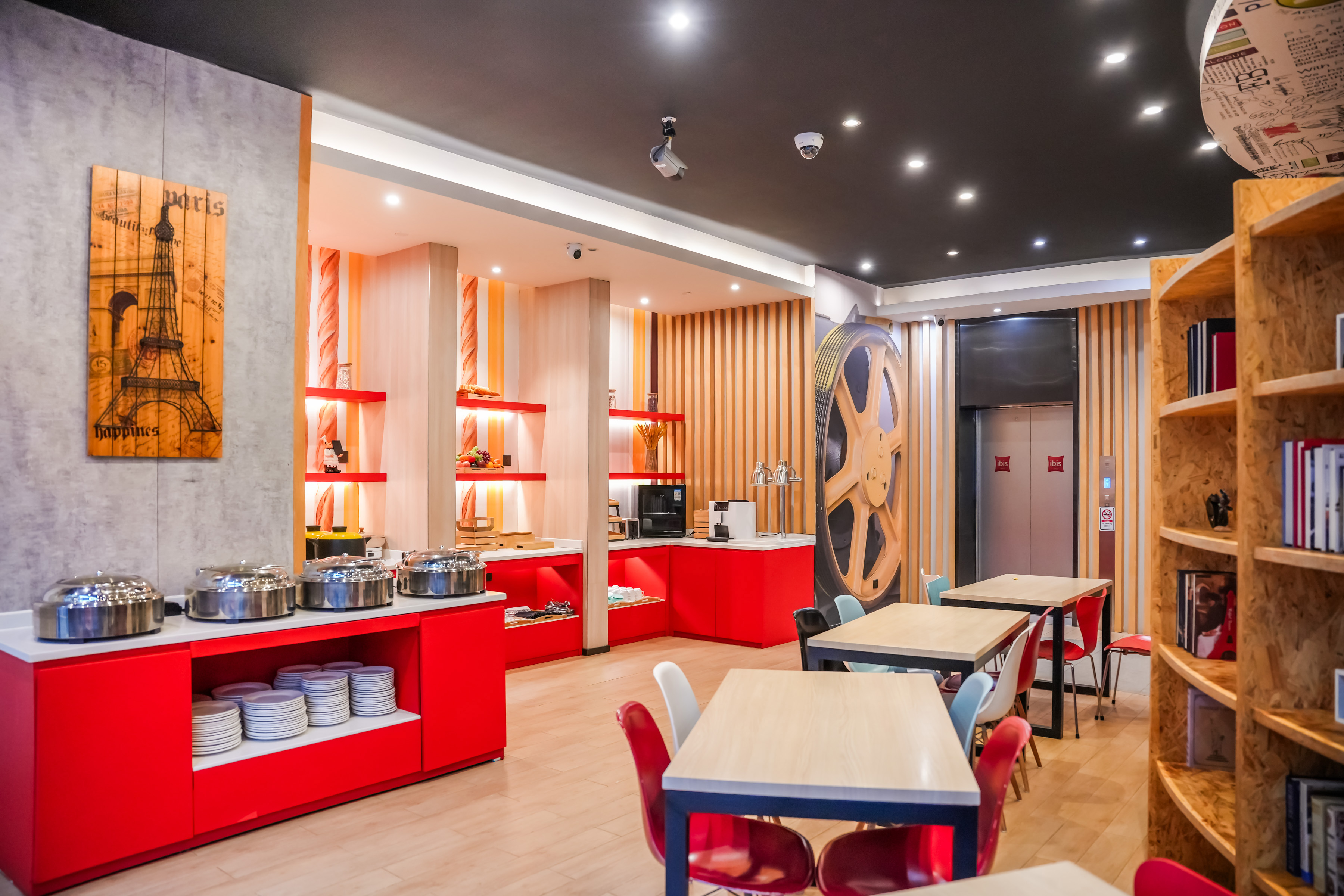 Ibis Hotel (Guangzhou Yuexiu Park Subway Station）
