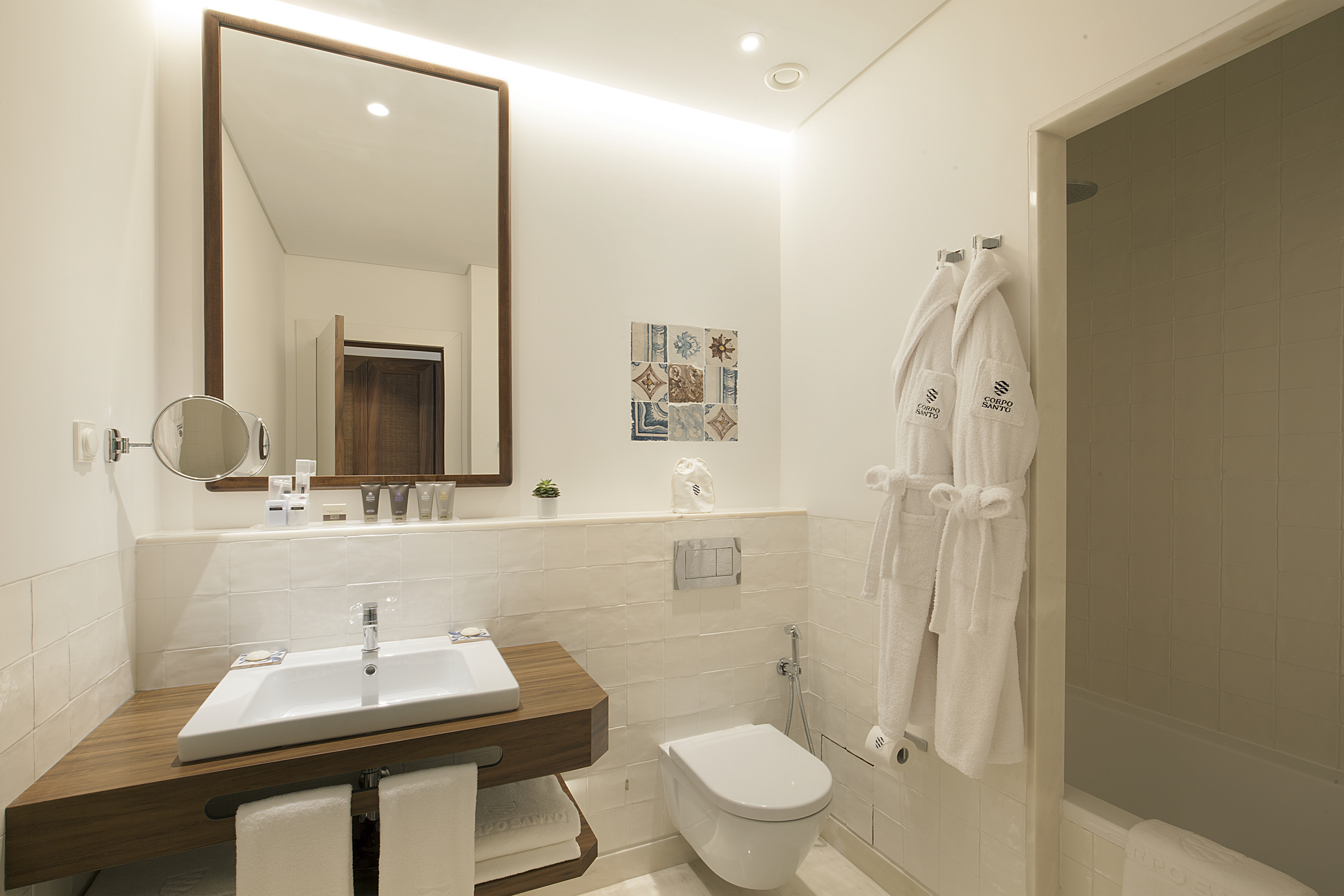 Corpo Santo Lisbon Historical Hotel by null