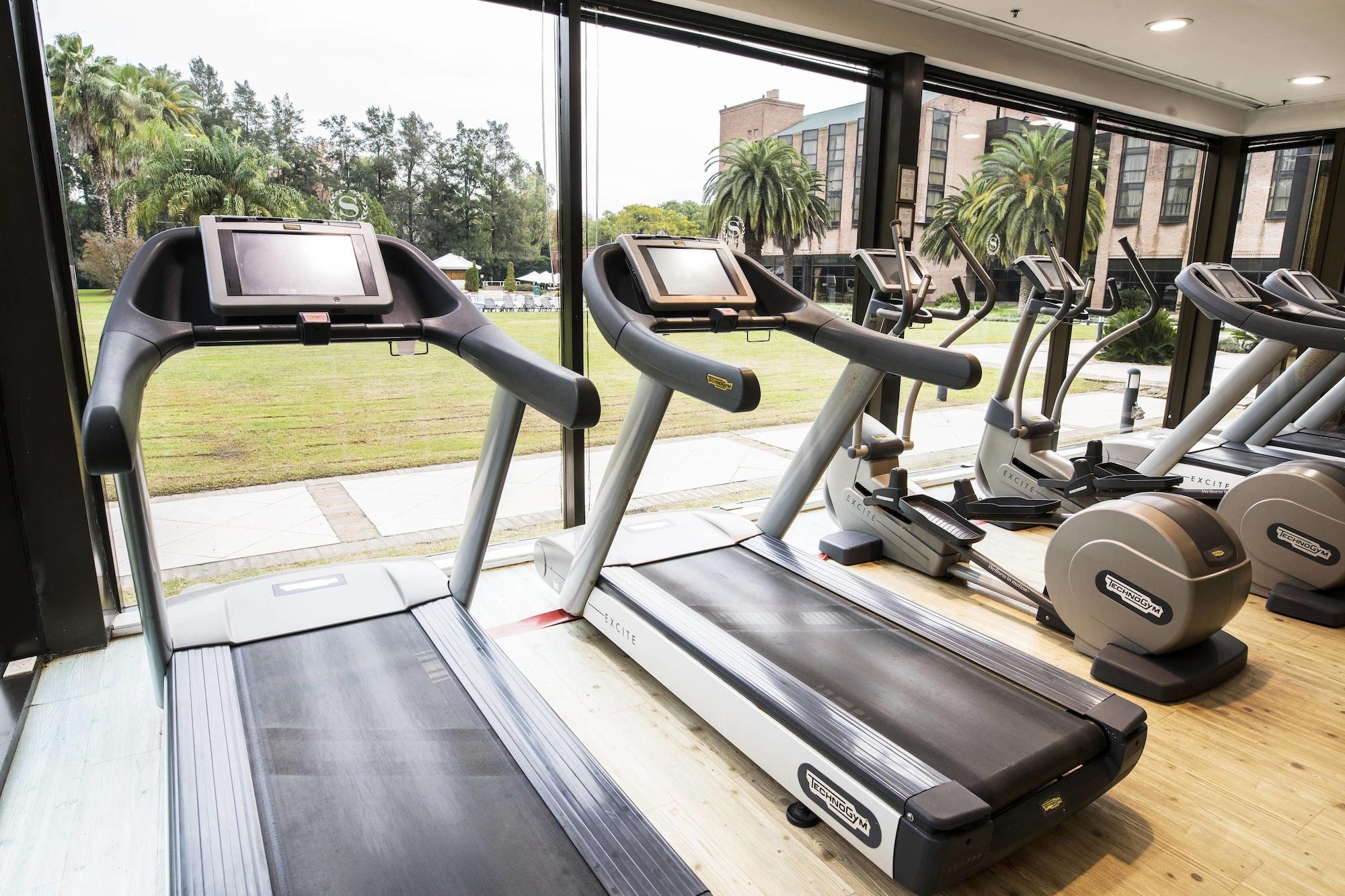 Sheraton Pilar Hotel Convention Center