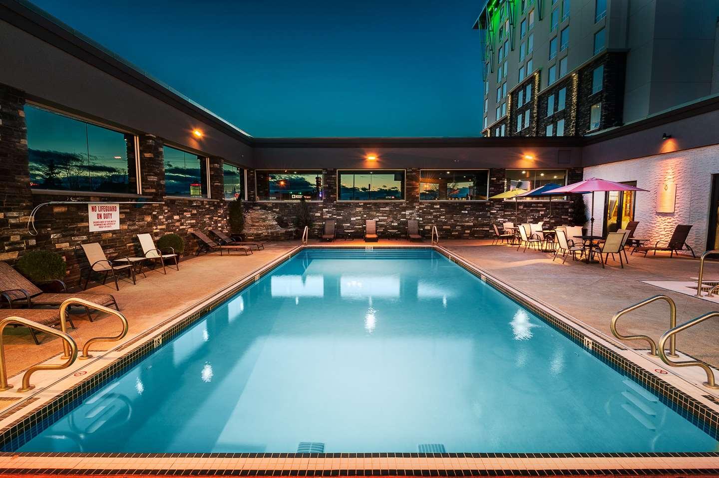 Carriage House Hotel & Conference Centre by null