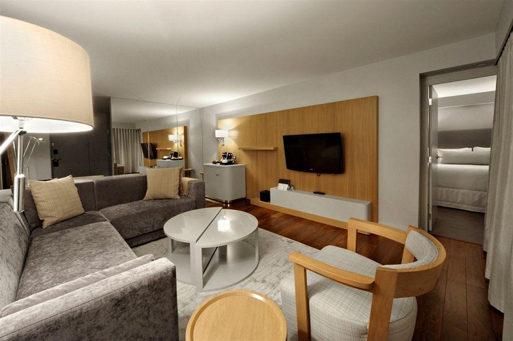 The James Hotel by null