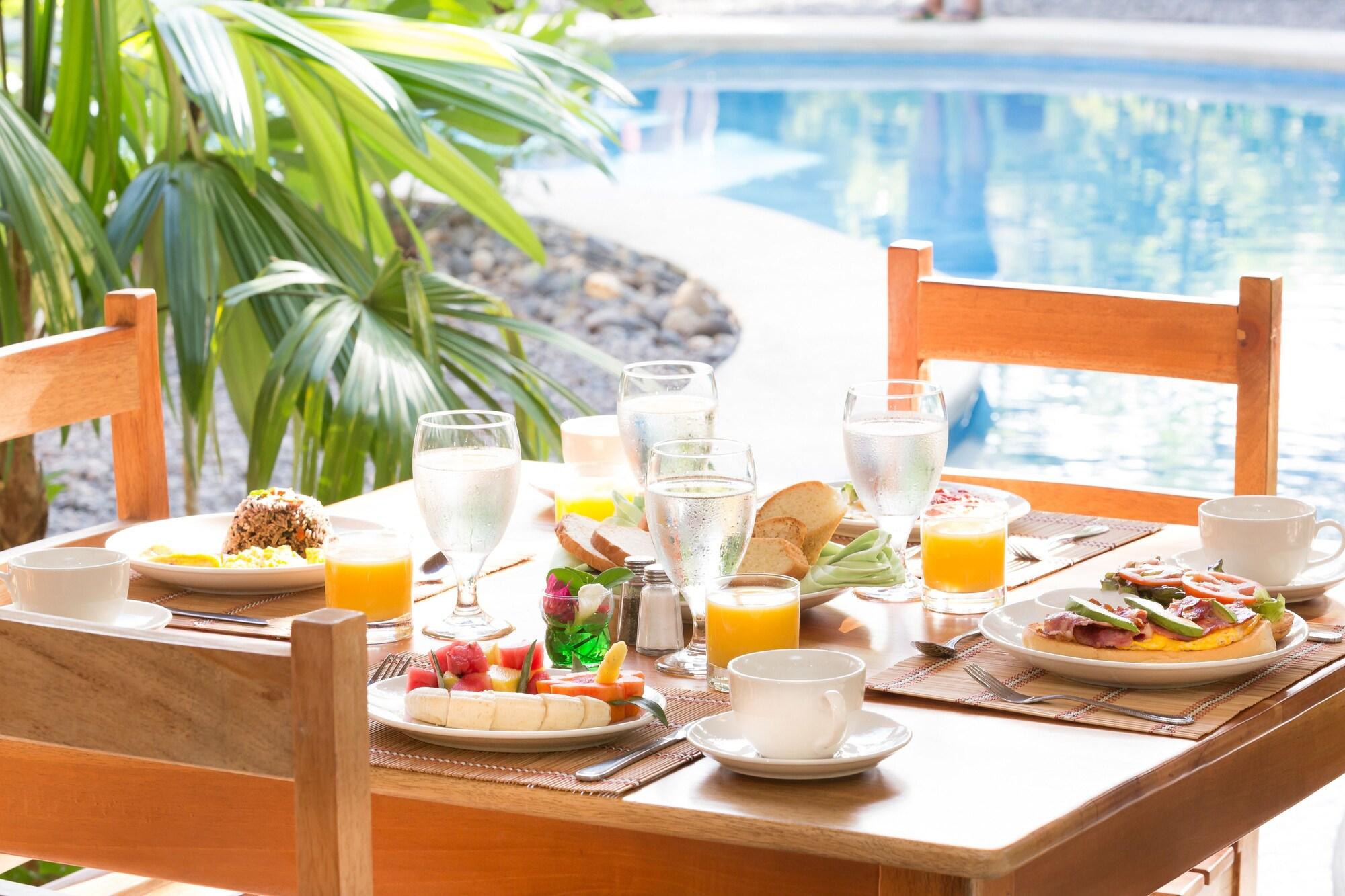 Olas Verdes Hotel