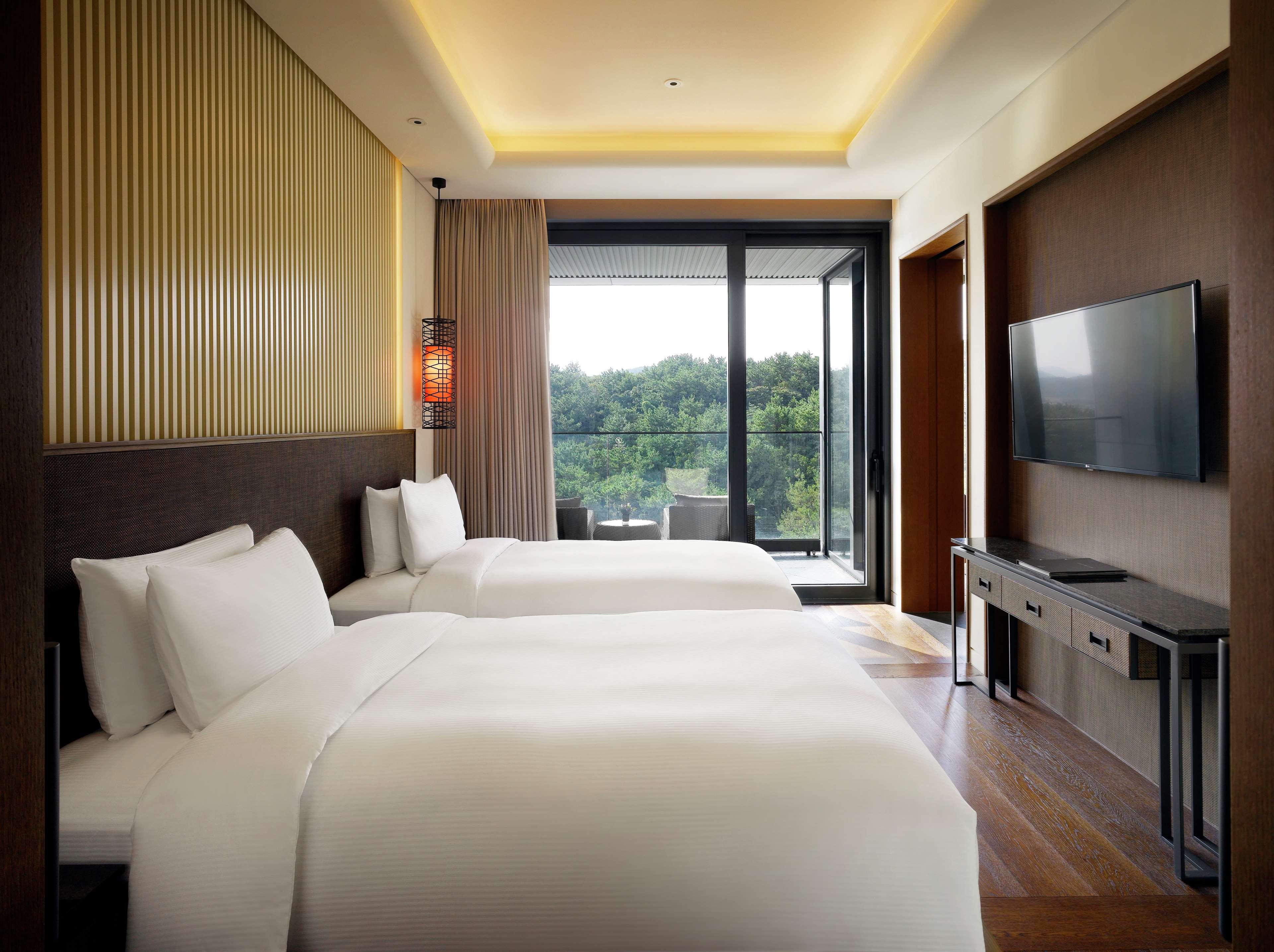 Ananti at Busan Cove by null