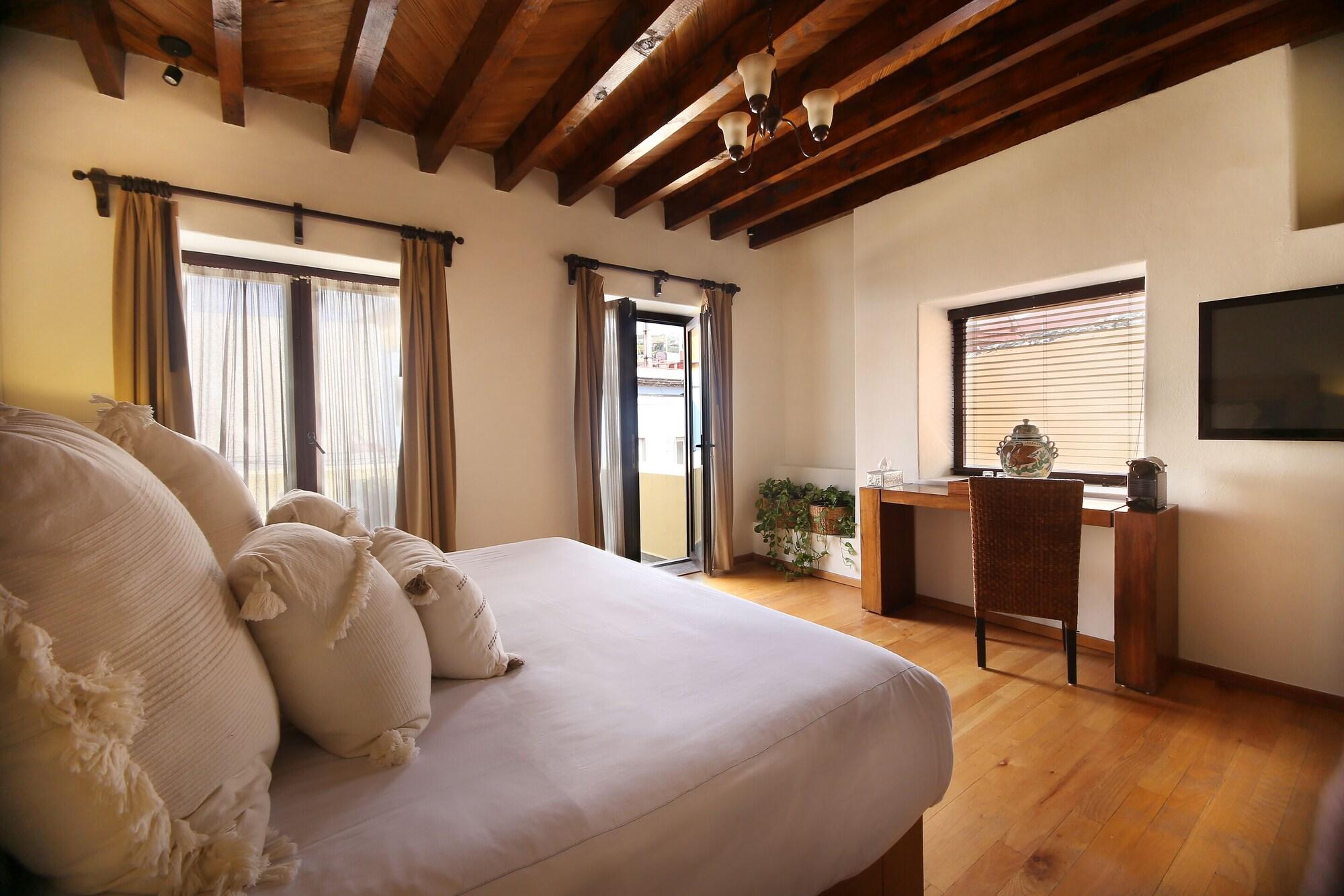 Casona Alonso 10 by null