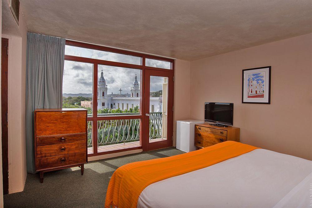 Meliá Century Hotel by null